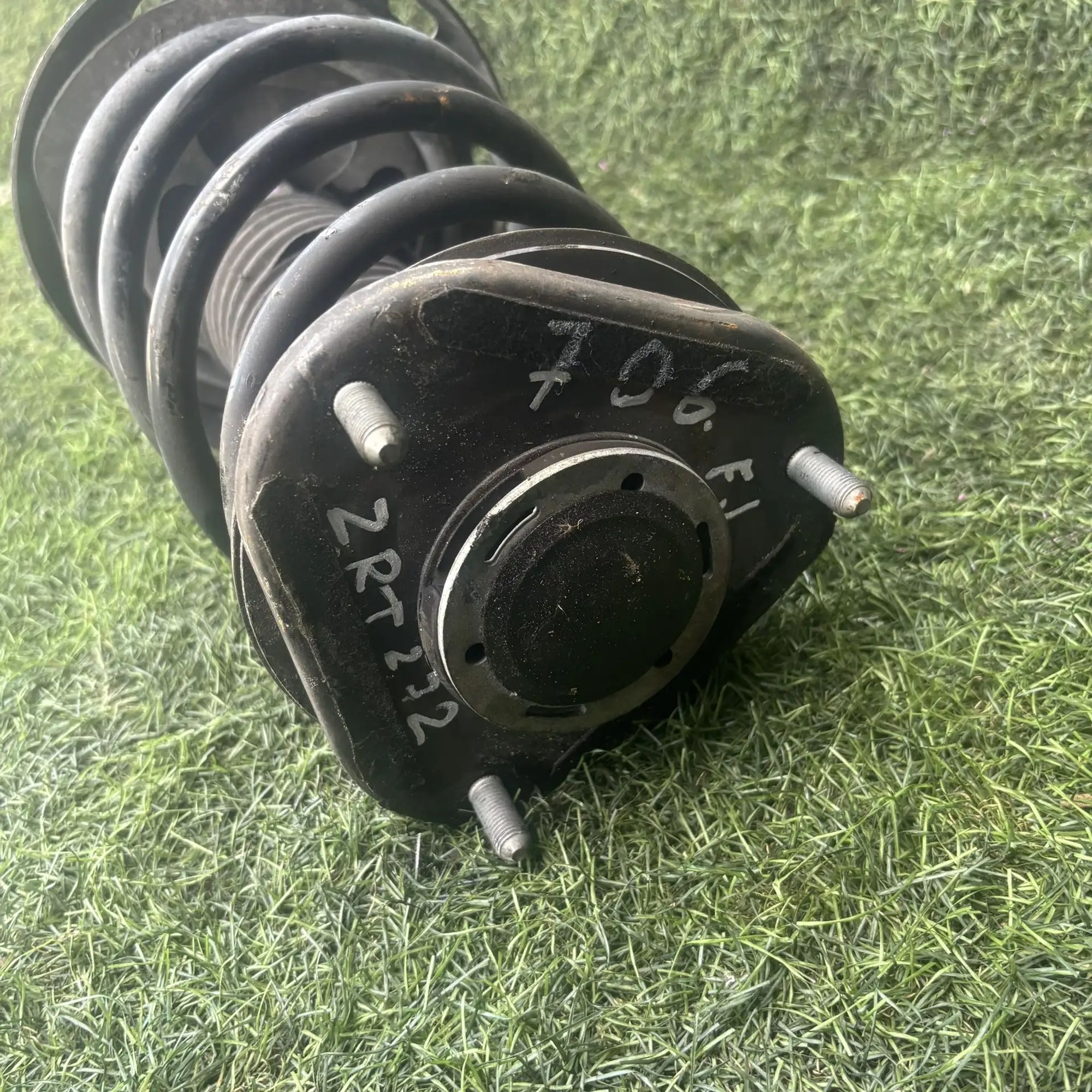 https://ycs.partsauto.market/partsauto-images/thmbs/userImages/772e461030aea93f4dbb6447c0f924d3/part/61e0999d-d027-4e8d-a319-c9dcf2e01c6a_1776921876142.jpg