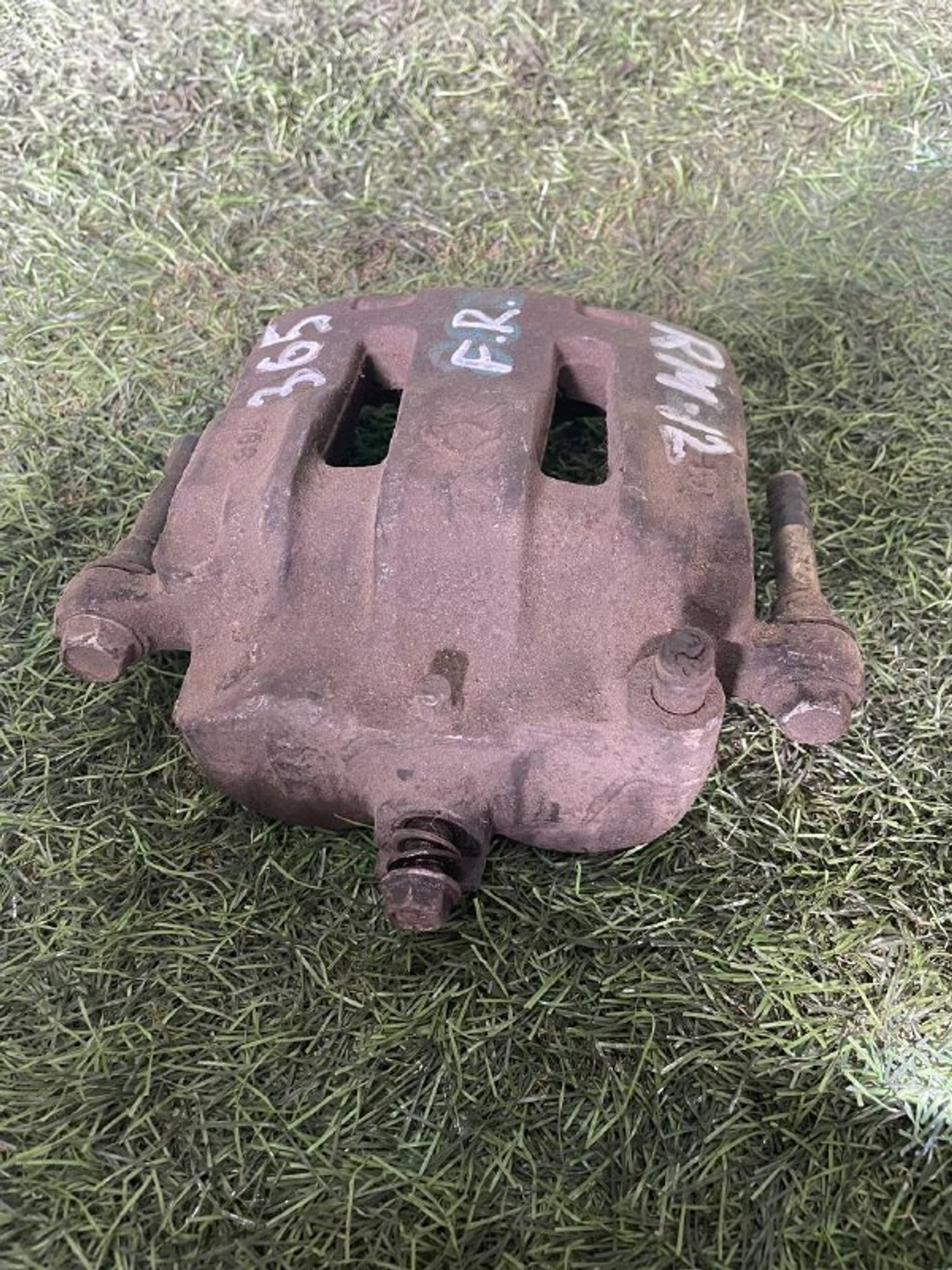 365 Суппорт тормозной передний правый NISSAN LIBERTY RM12, 3000 рублей, Невинномысск