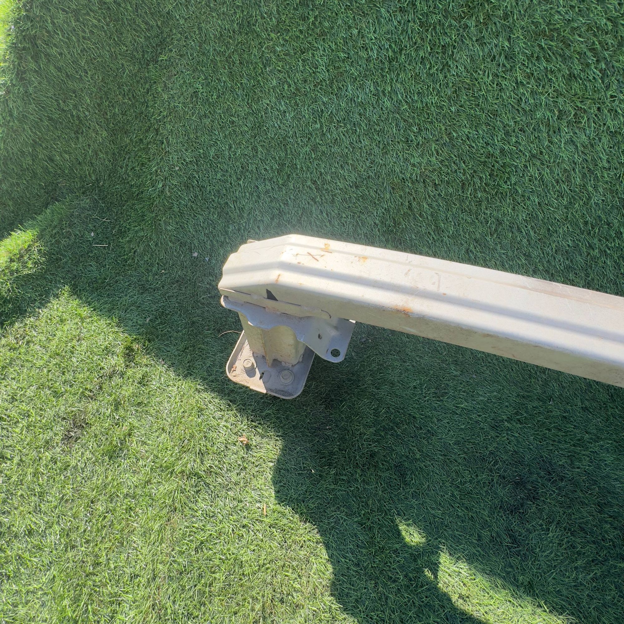 1 Усилитель бампера передний MAZDA DEMIO DY5W, 3500 рублей, Невинномысск