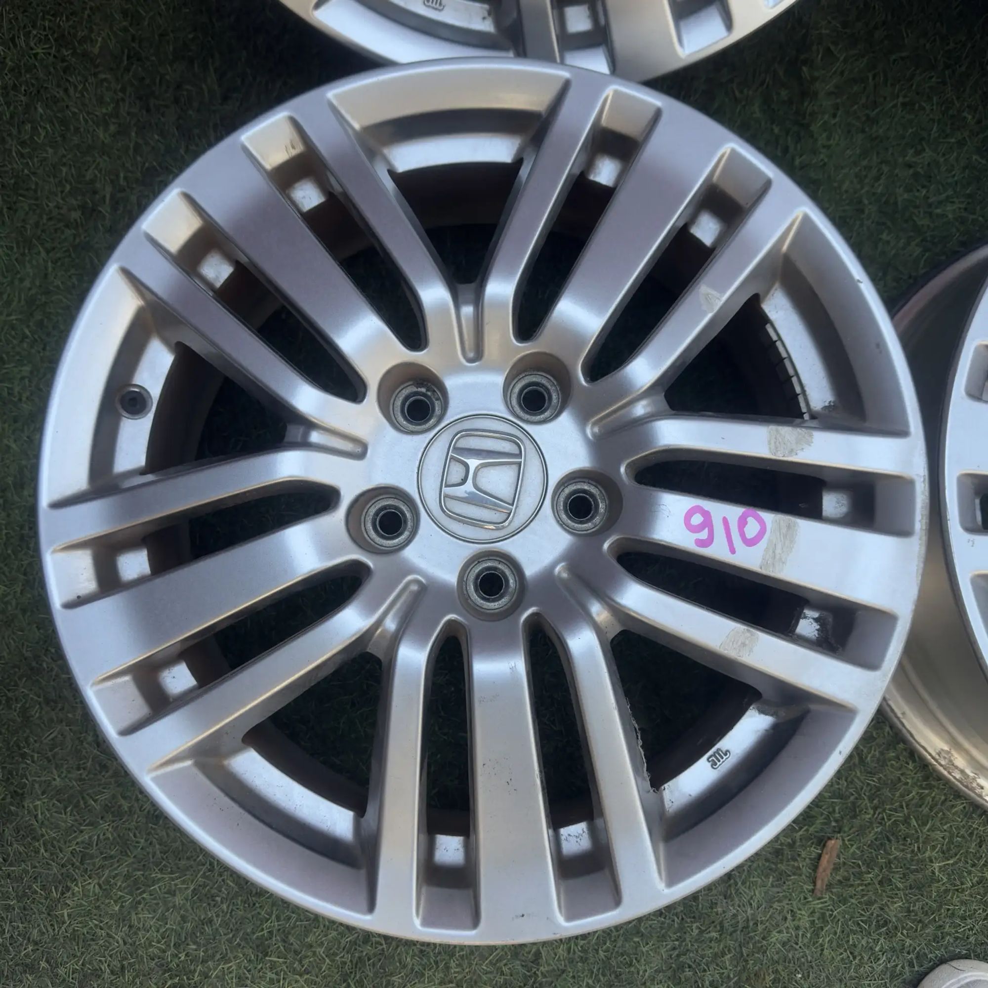 https://ycs.partsauto.market/partsauto-images/thmbs/userImages/772e461030aea93f4dbb6447c0f924d3/part/62249372-dcc1-4017-a0ab-dd25b4e619e7_1778244344425.jpg