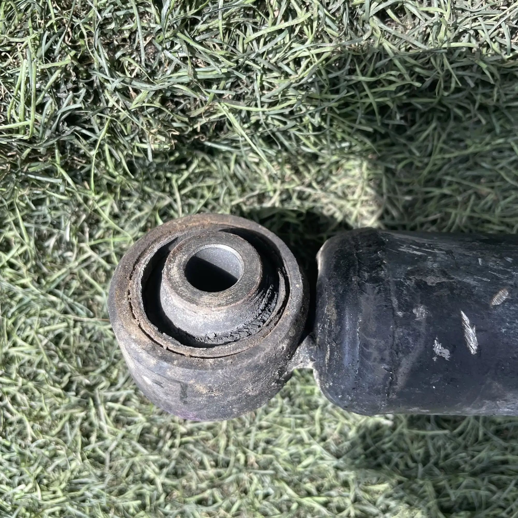https://ycs.partsauto.market/partsauto-images/thmbs/userImages/772e461030aea93f4dbb6447c0f924d3/part/6273b301-87b5-4862-af79-0677179f9f2d_1779111113894.jpg