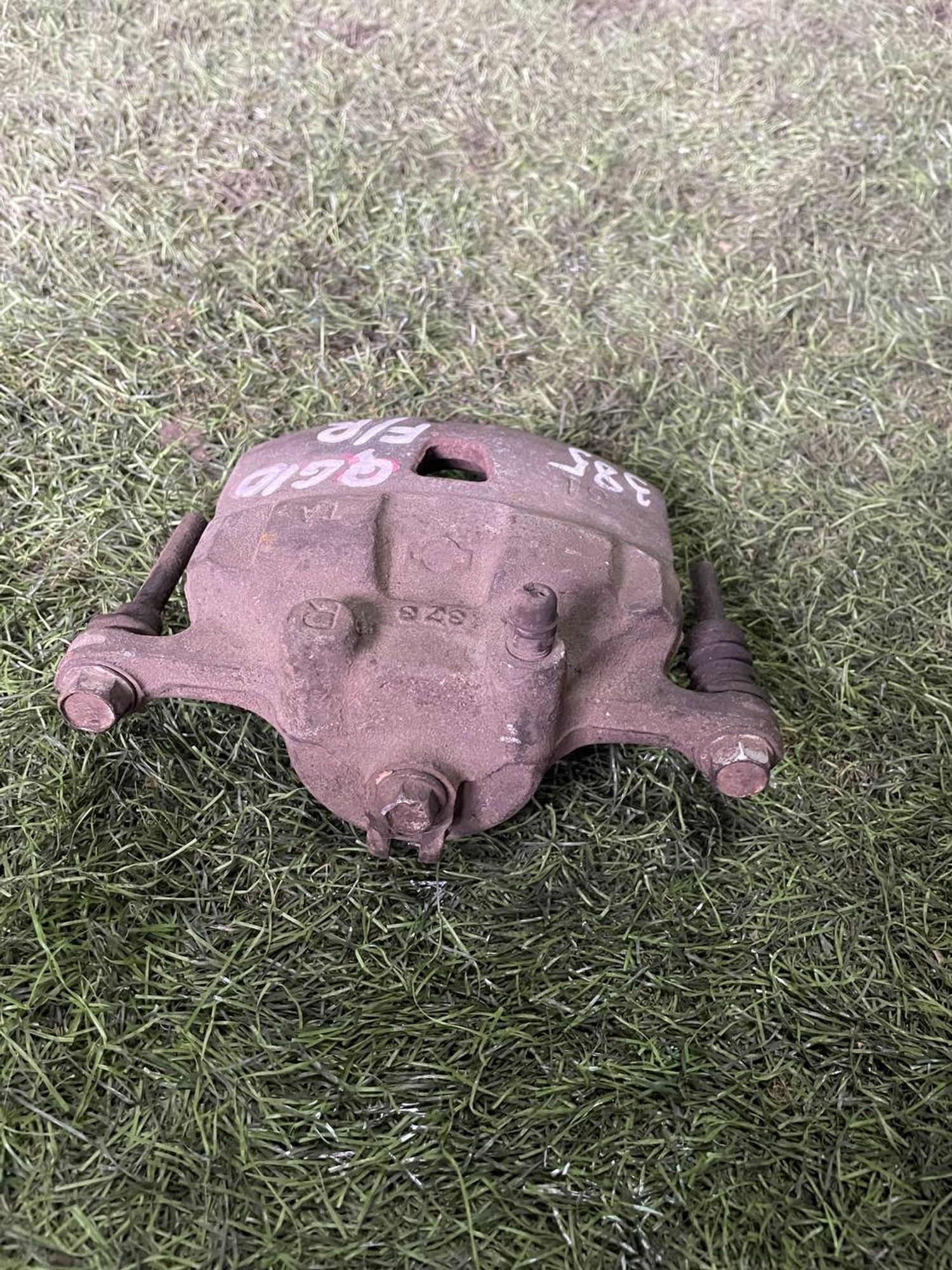 385 Суппорт тормозной передний правый NISSAN BLUEBIRD SYLPHY QG10, 3000 рублей, Невинномысск