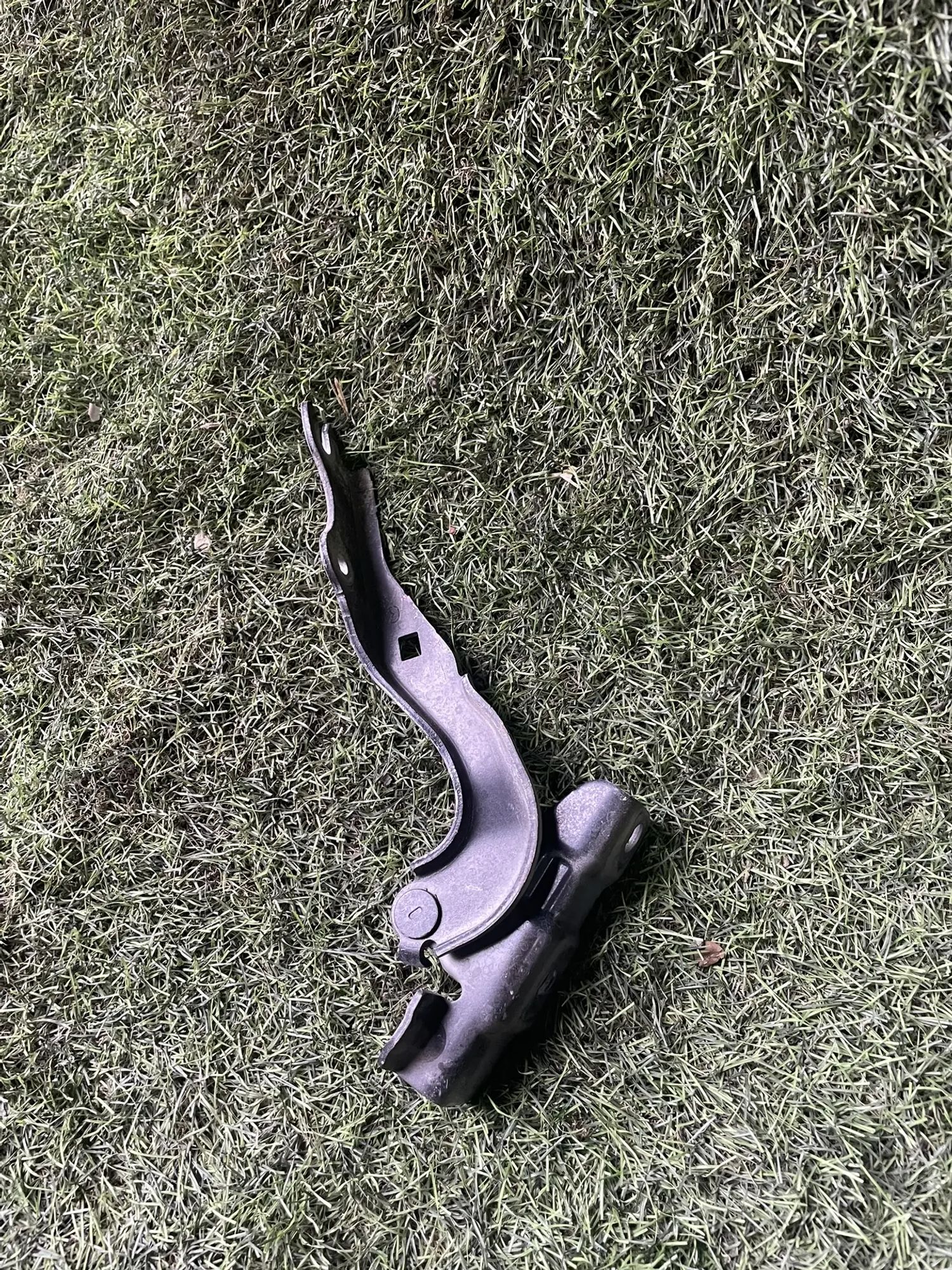 8 Петля капота левая Mazda CX-5 I 2.2d, 3500 рублей, Невинномысск