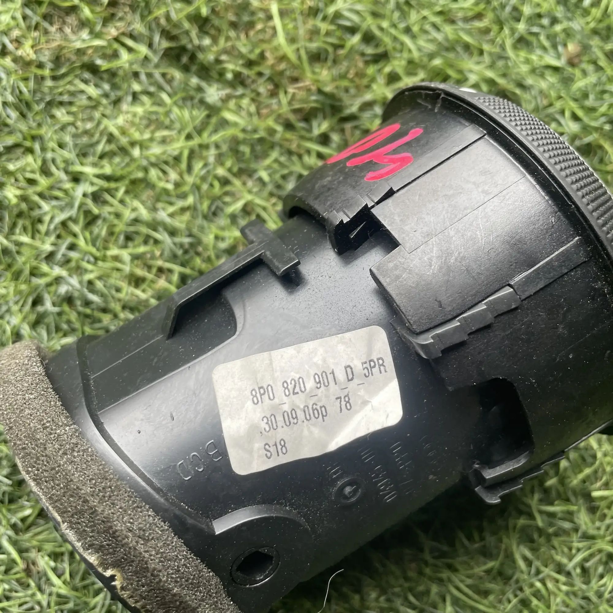 https://ycs.partsauto.market/partsauto-images/thmbs/userImages/772e461030aea93f4dbb6447c0f924d3/part/637c8a62-2569-4229-b124-2269f063ec43_1779094442293.jpg