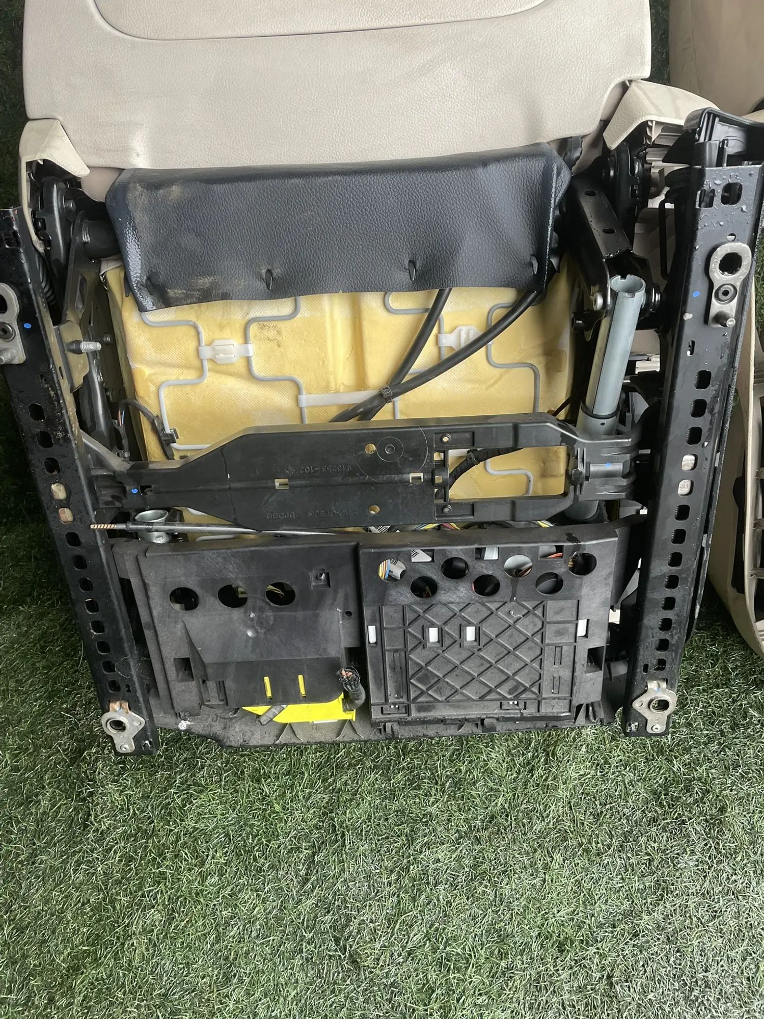 https://ycs.partsauto.market/partsauto-images/thmbs/userImages/772e461030aea93f4dbb6447c0f924d3/part/63e08c0e-97f5-49dd-9740-1813d258bf4e_1777967691166.jpg