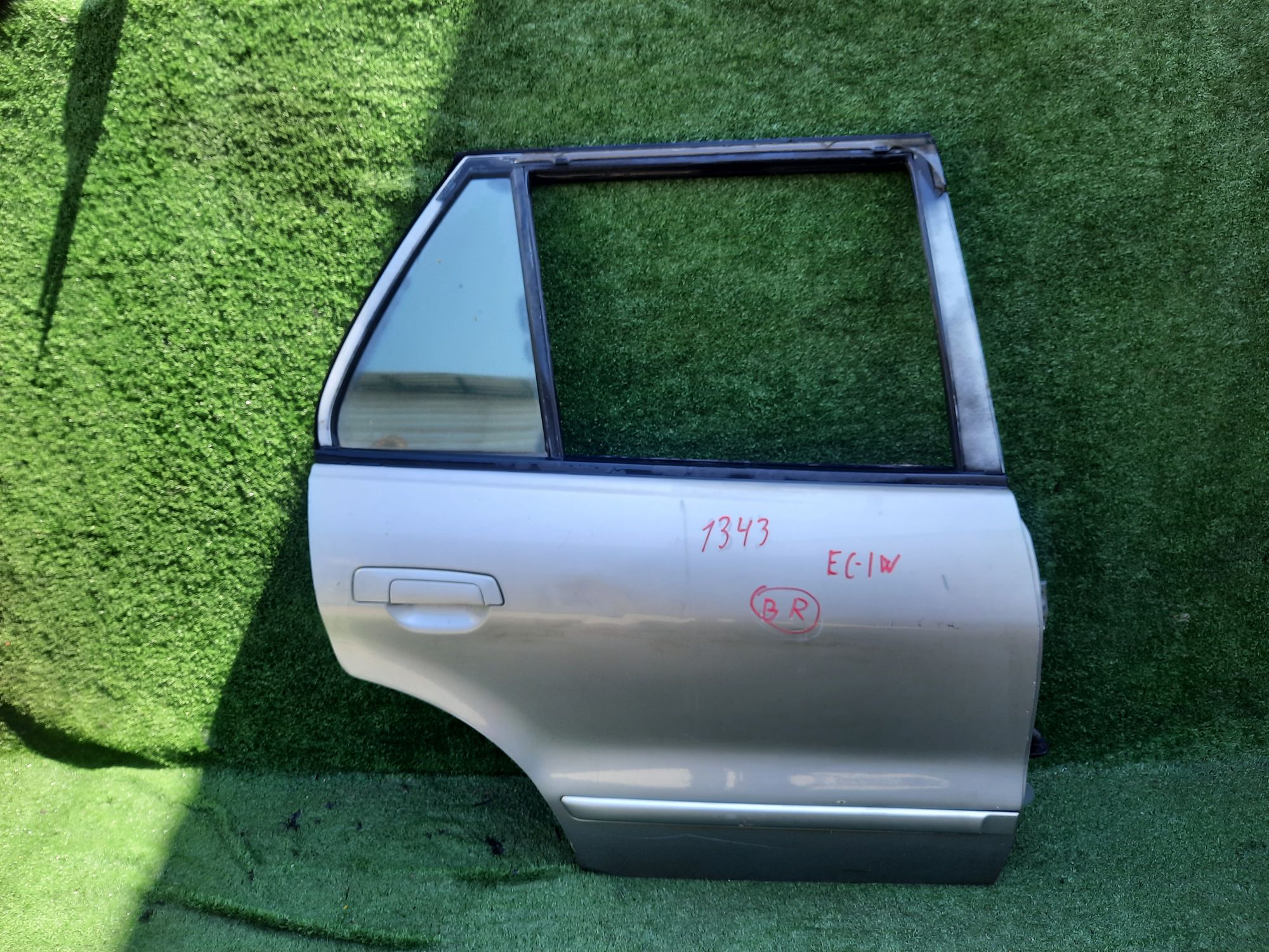 1343 дверь на MITSUBISHI GALANT EC1A, 4500 рублей, Невинномысск