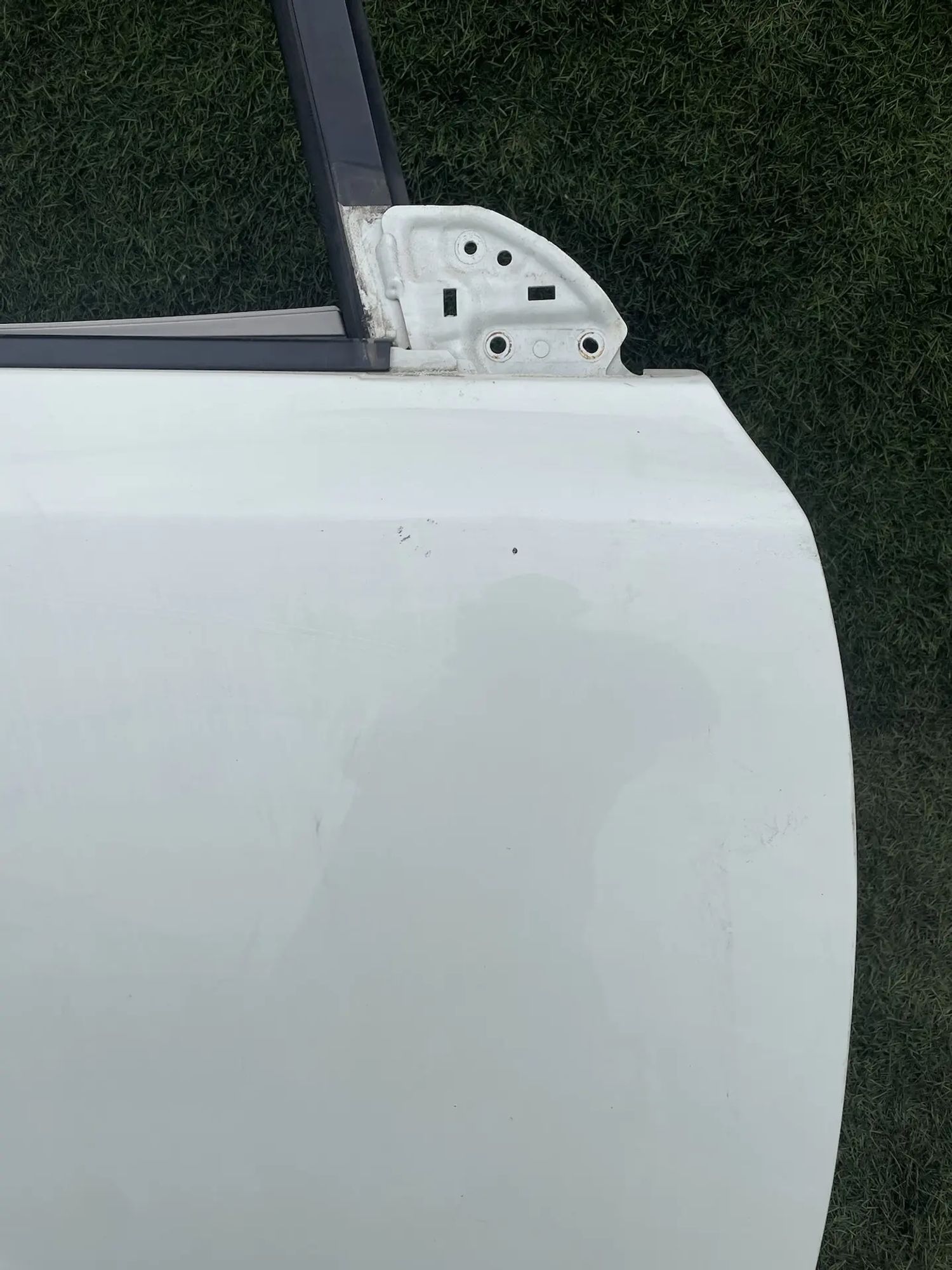 4180 Дверь передняя правая Nissan Leaf ZE0 EM61 24kw 2012, 14500 рублей, Невинномысск