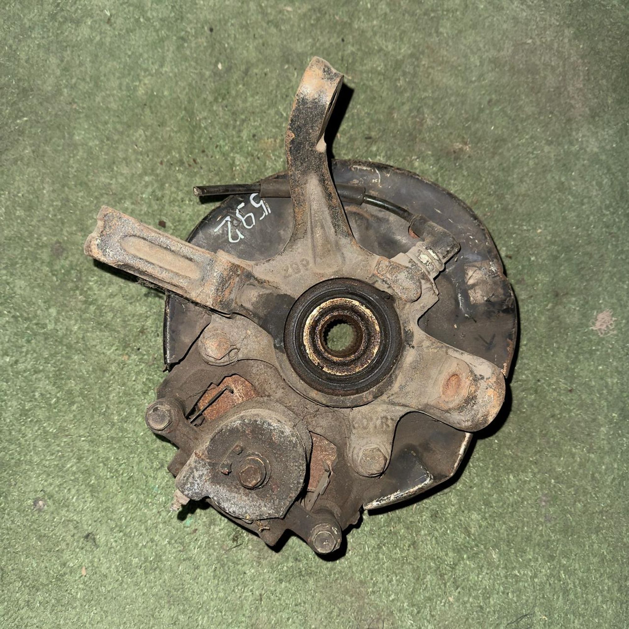 592 Ступица передняя правая NISSAN AD Y10, 6500 рублей, Невинномысск