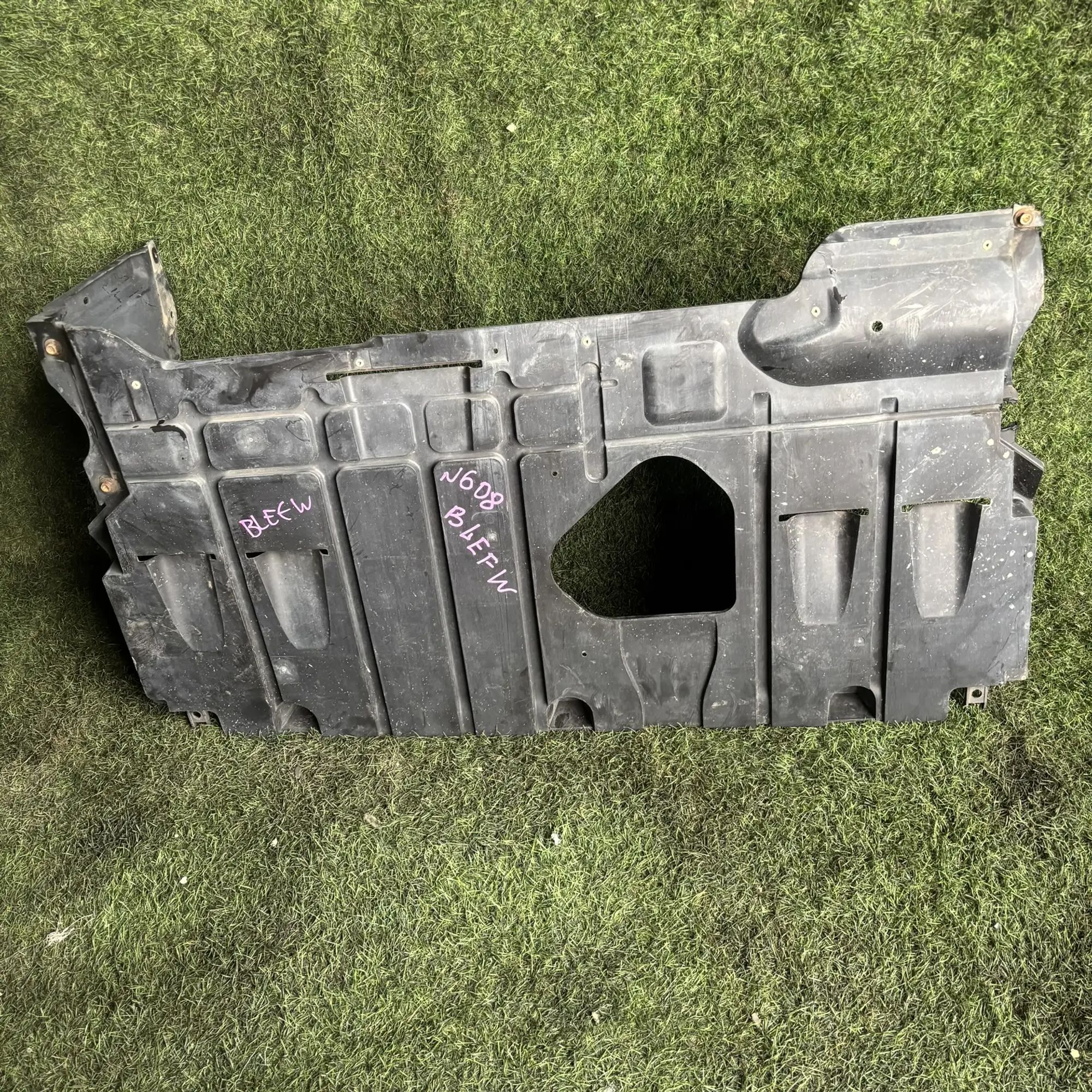 https://ycs.partsauto.market/partsauto-images/thmbs/userImages/772e461030aea93f4dbb6447c0f924d3/part/64d4e01c-23a4-4c9e-bca1-d4b913dd6cf8_1777279539820.jpg