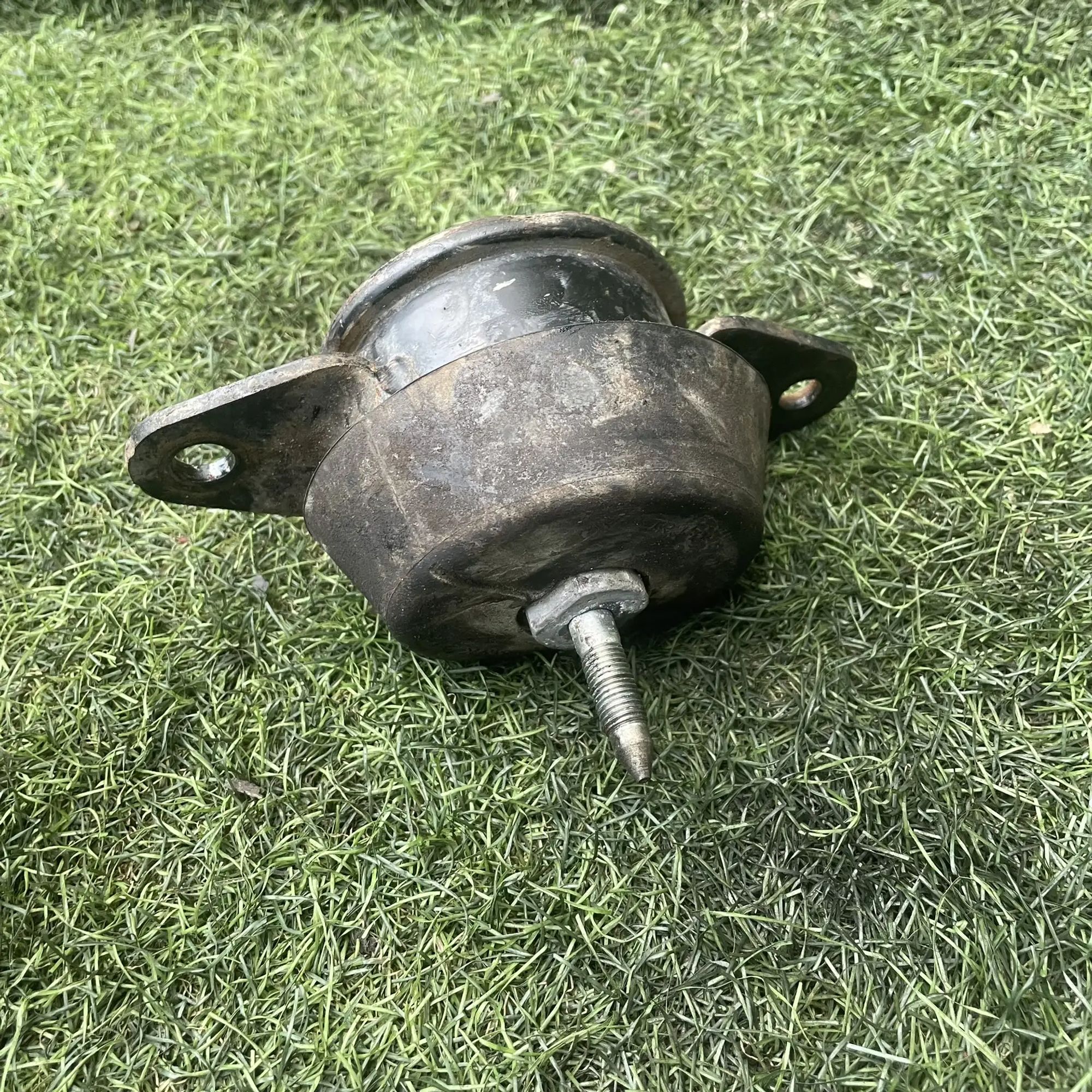 https://ycs.partsauto.market/partsauto-images/thmbs/userImages/772e461030aea93f4dbb6447c0f924d3/part/653757e8-034e-4fe1-b5c8-02b078b0322d_1776861890050.jpg