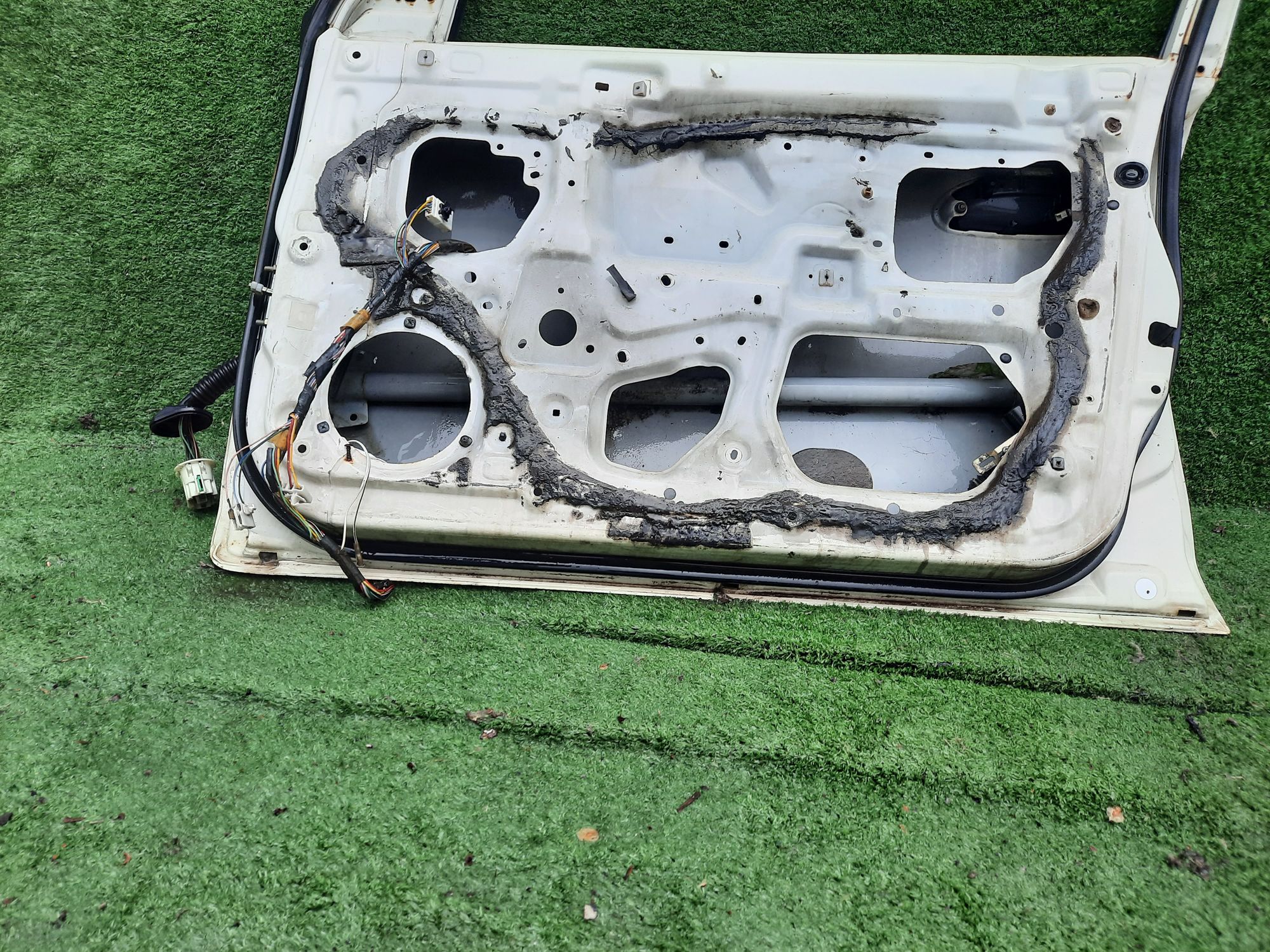 962 дверь на MAZDA FAMILIA BHALP, 5500 рублей, Невинномысск