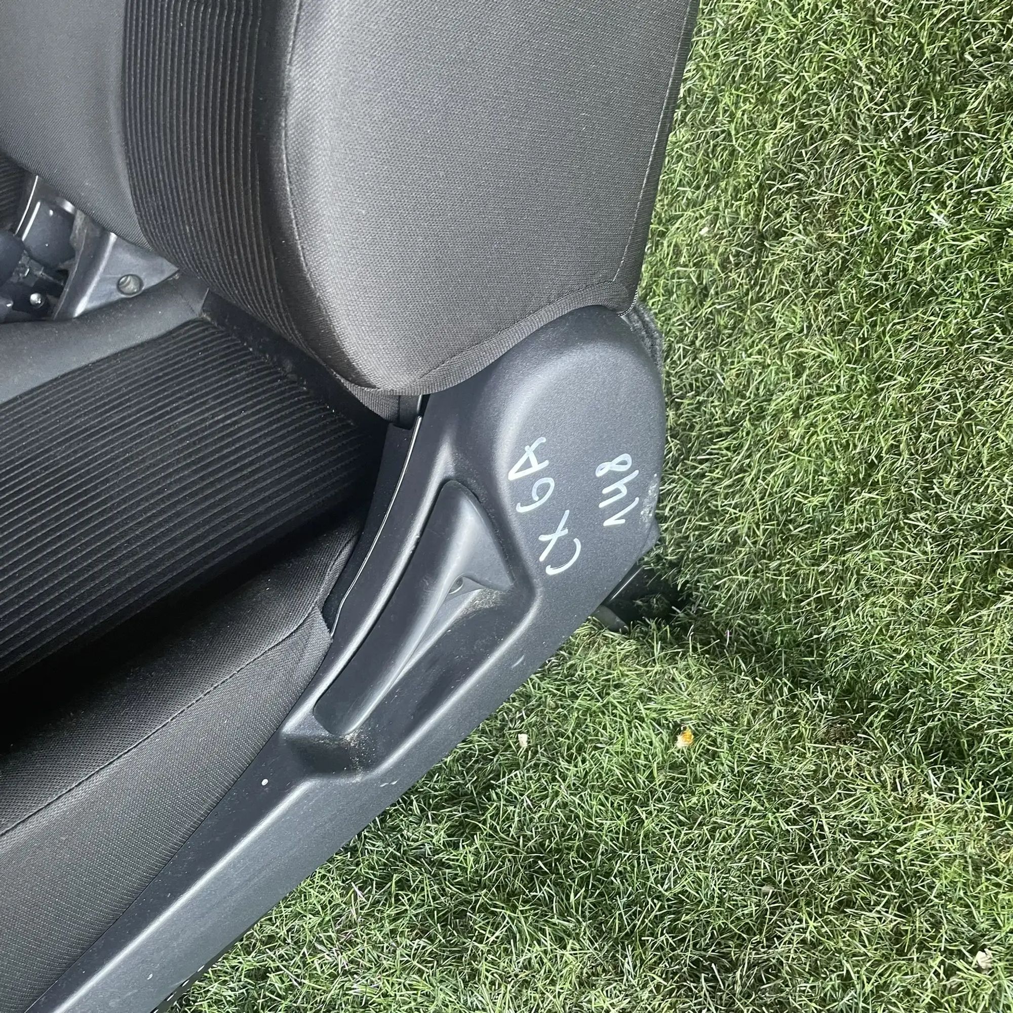 https://ycs.partsauto.market/partsauto-images/thmbs/userImages/772e461030aea93f4dbb6447c0f924d3/part/658f1585-80f5-46b5-965f-2fab1dae047d_1776758823314.jpg