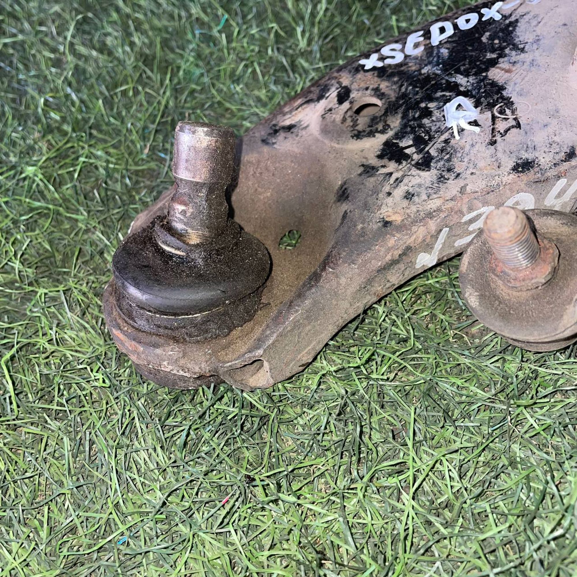 394 Рычаг передний левый нижний Mazda Xedos 6, 1 рублей, Невинномысск