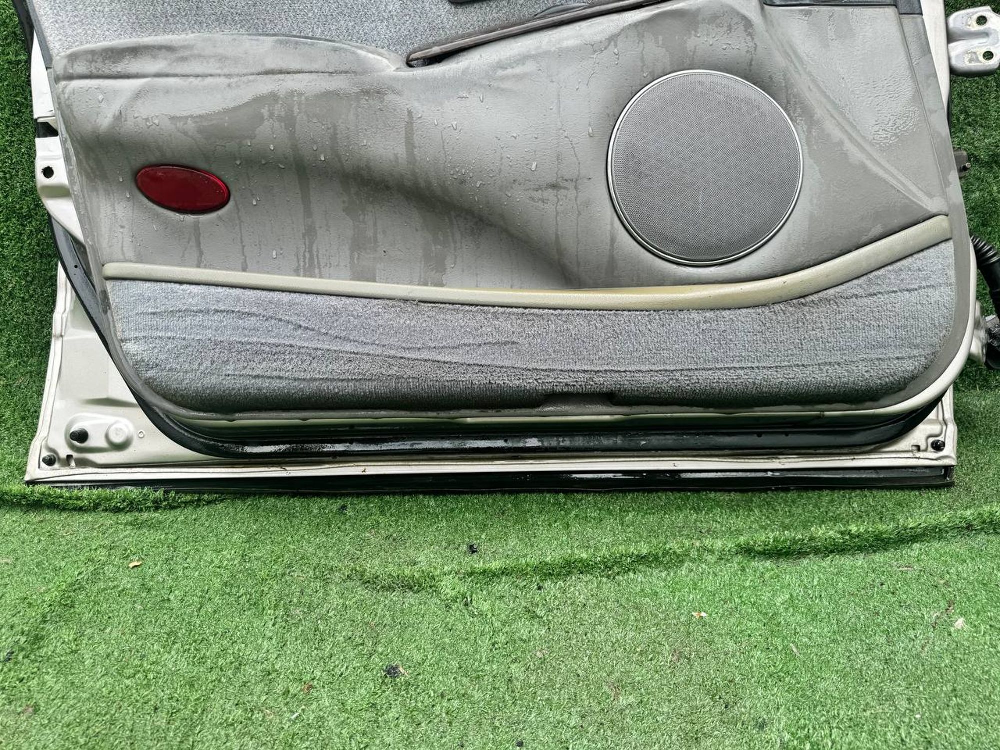 960 дверь на MITSUBISHI DIAMANTE F31A, 8000 рублей, Невинномысск