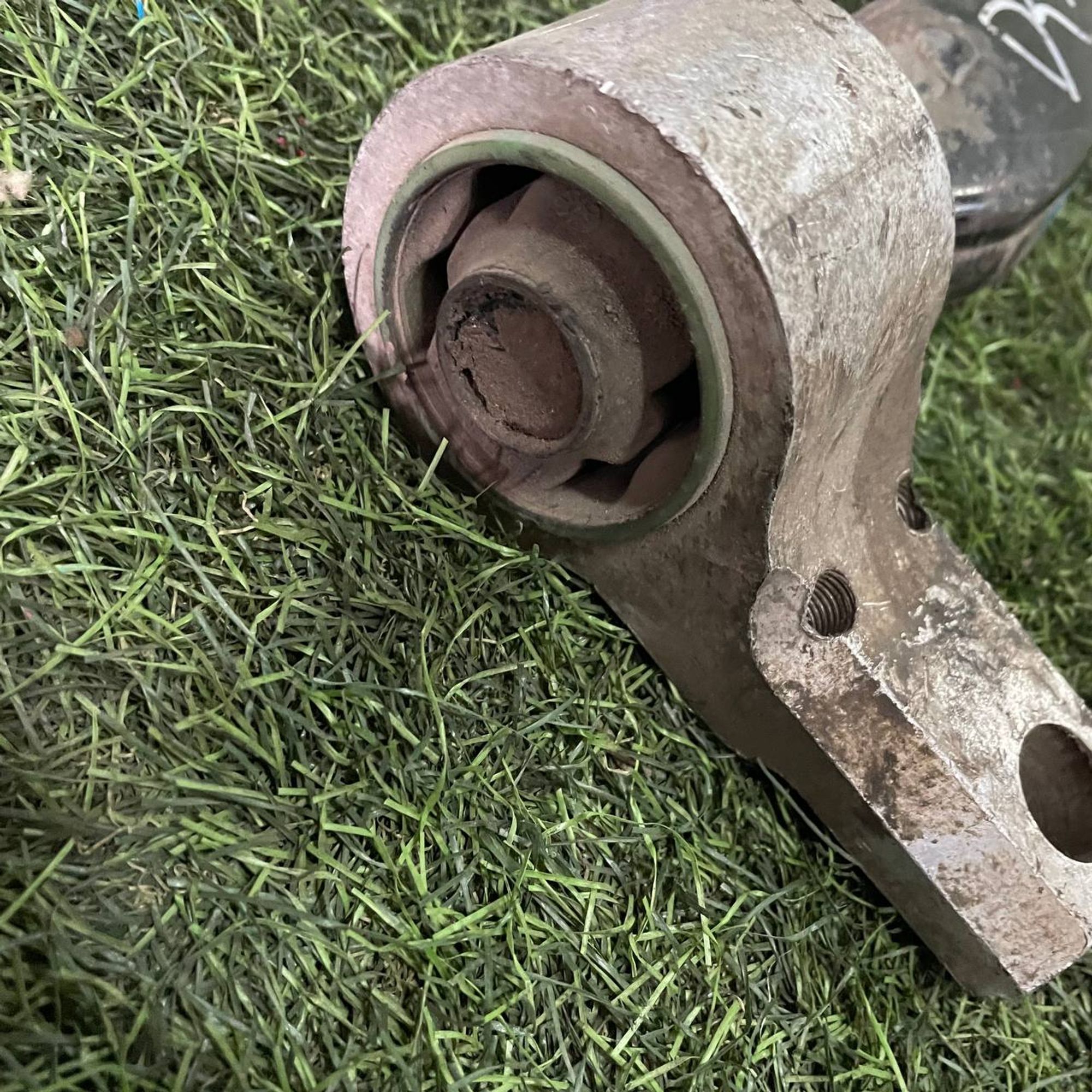 400 Рычаг передний левый нижний MAZDA DEMIO DY3W, 3500 рублей, Невинномысск