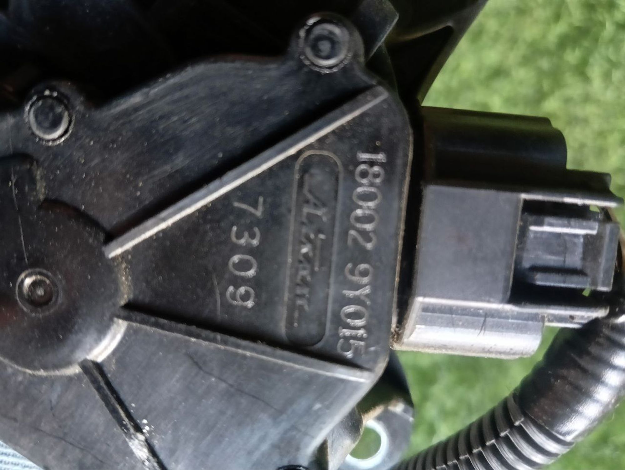 https://ycs.partsauto.market/partsauto-images/thmbs/userImages/772e461030aea93f4dbb6447c0f924d3/part/66d182af-0827-4125-b186-81fa75646109_1727421946870.jpg