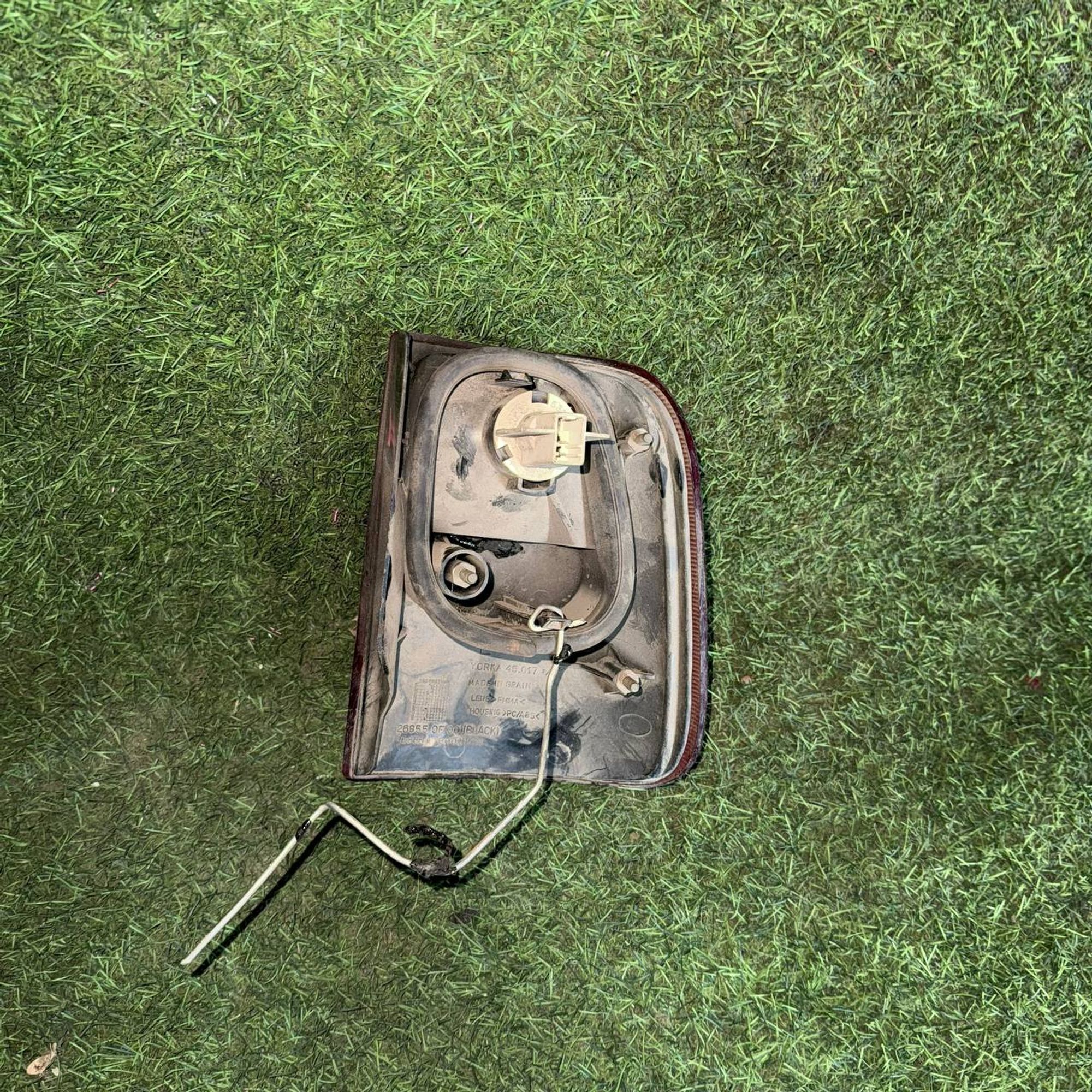 574 фонарь задний левый NISSAN MISTRAL R20, 3000 рублей, Невинномысск