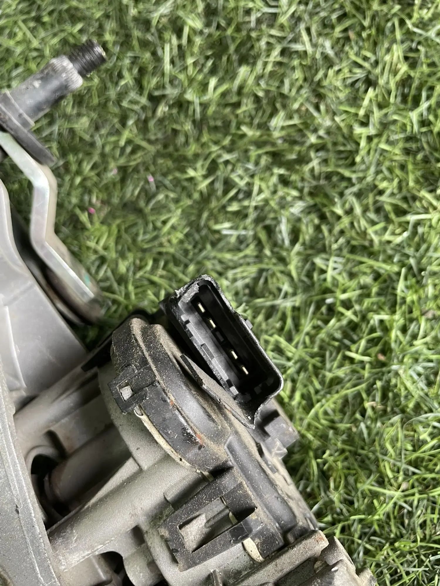 https://ycs.partsauto.market/partsauto-images/thmbs/userImages/772e461030aea93f4dbb6447c0f924d3/part/6760110f-4036-44ce-adee-2879b62a8690_1775547410229.jpg
