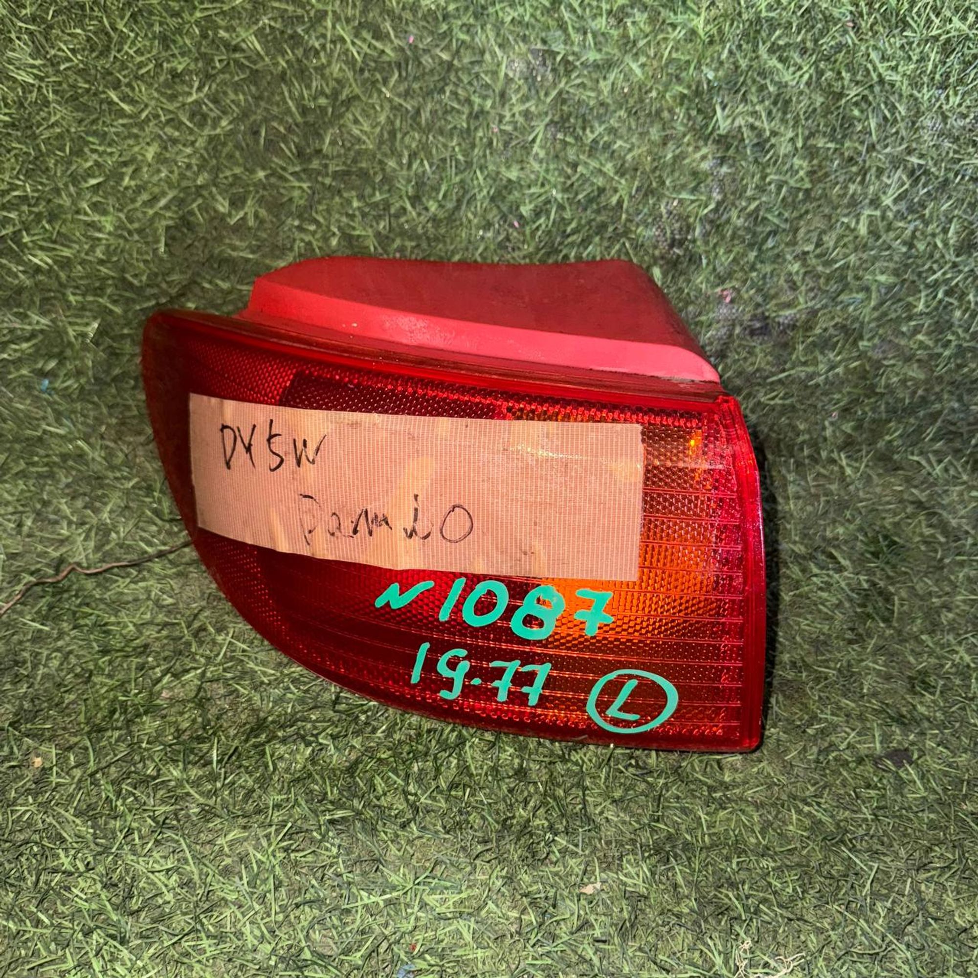 1087 Фонарь задний левый MAZDA DEMIO DY5W, 3000 рублей, Невинномысск