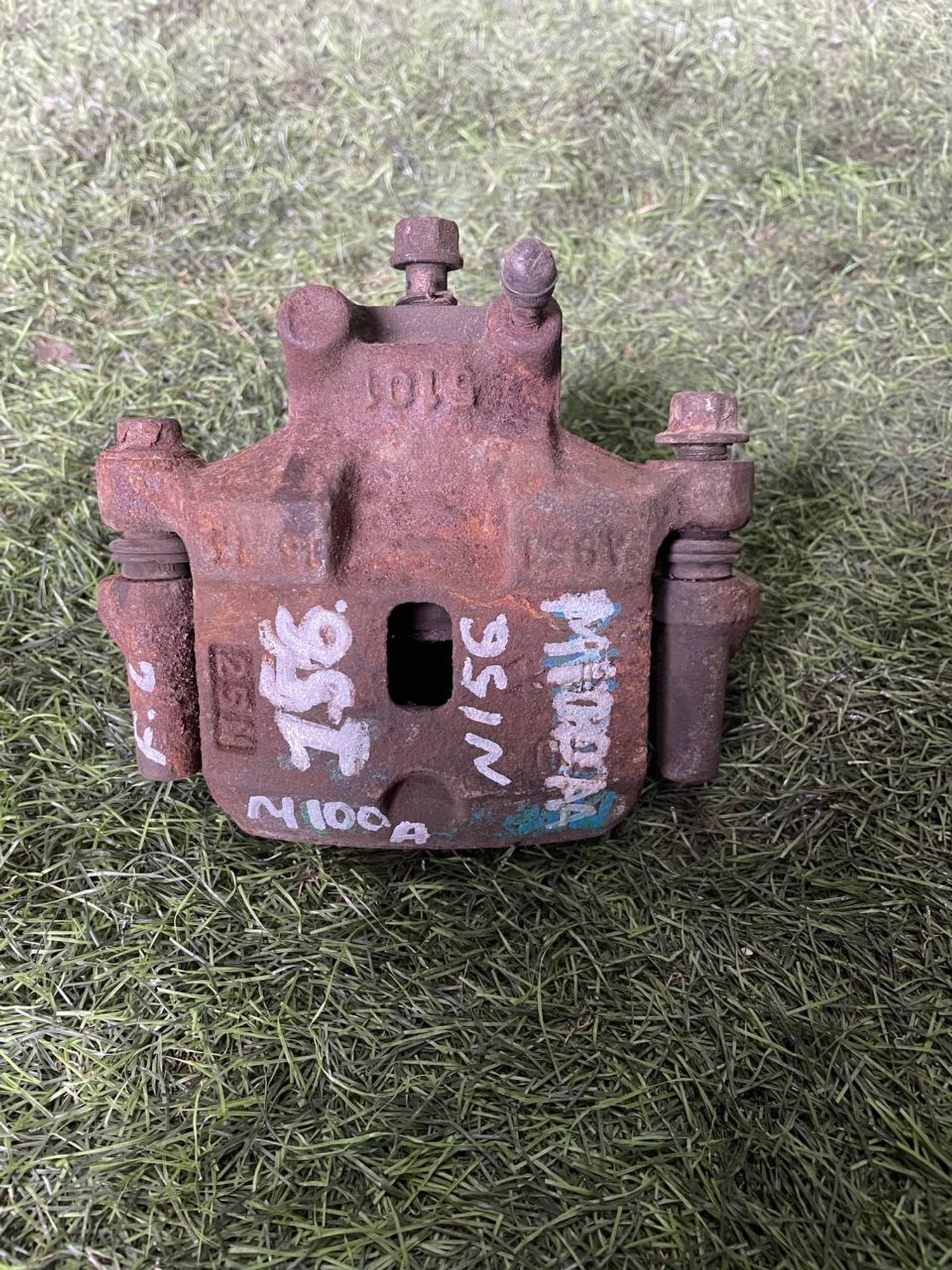 156 Суппорт тормозной передний левый DAIHATSU YRV M100G, 3000 рублей, Невинномысск