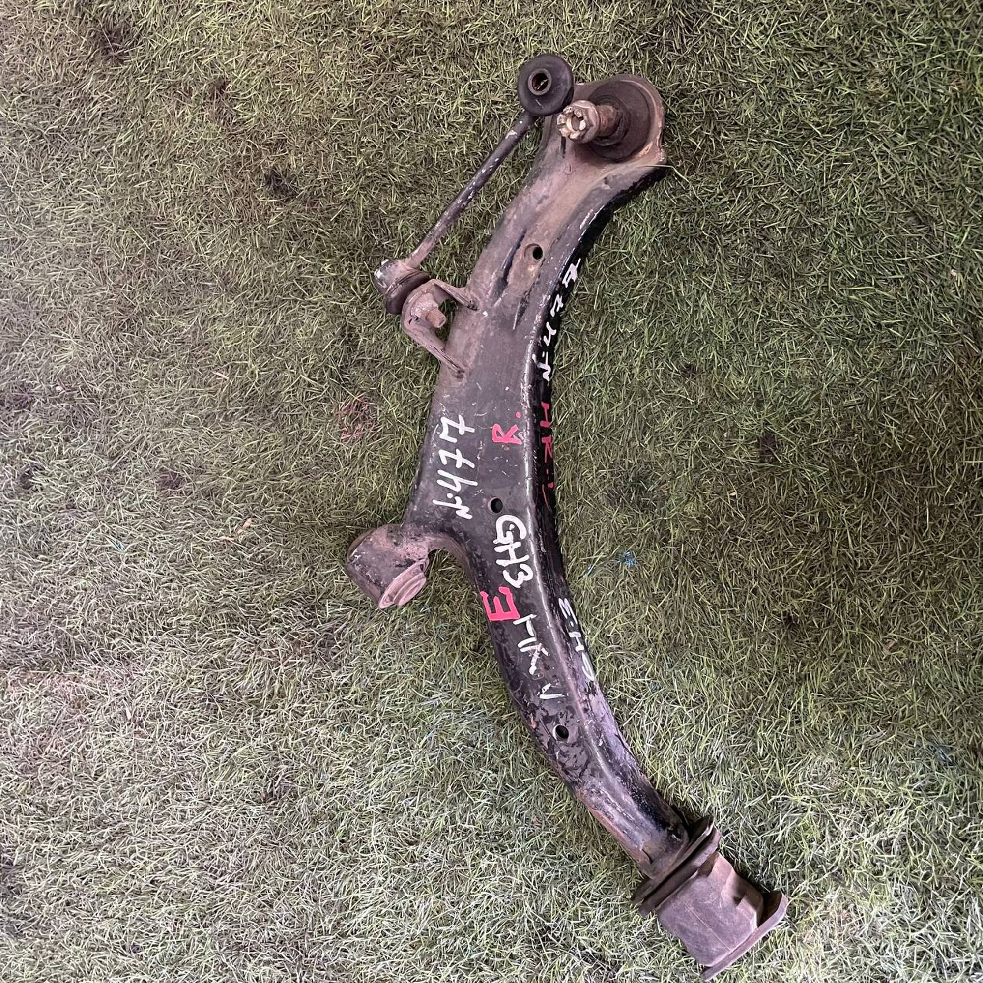 477 Рычаг передний правый нижний HONDA HRV GH3, 4500 рублей, Невинномысск