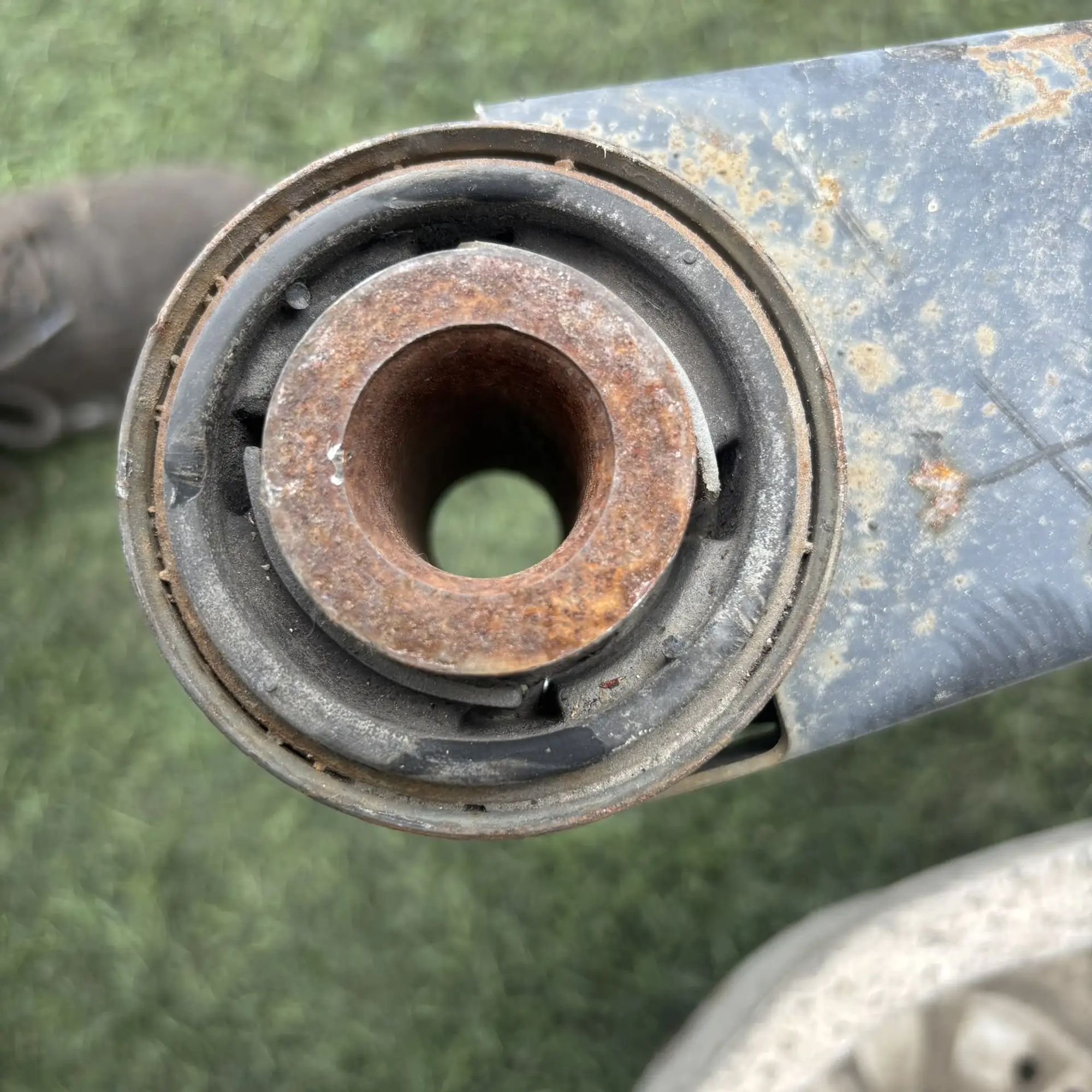 https://ycs.partsauto.market/partsauto-images/thmbs/userImages/772e461030aea93f4dbb6447c0f924d3/part/685f468a-a97e-4634-ad95-914cab6649da_1777014269446.jpg