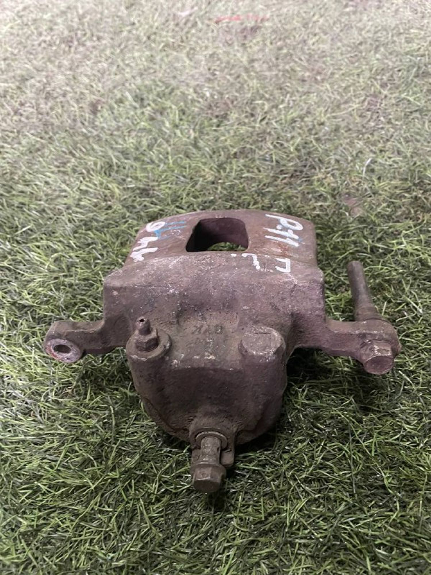 146 Суппорт тормозной передний левый NISSAN PRIMERA P11, 3000 рублей, Невинномысск