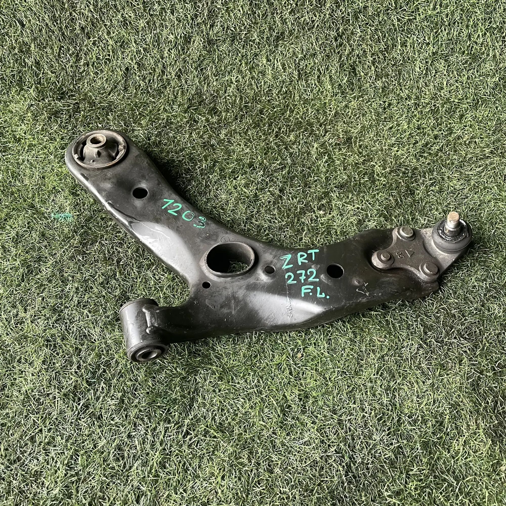 https://ycs.partsauto.market/partsauto-images/thmbs/userImages/772e461030aea93f4dbb6447c0f924d3/part/689b3055-64f8-4bf0-9159-ebacaf0c44bc_1776935028441.jpg