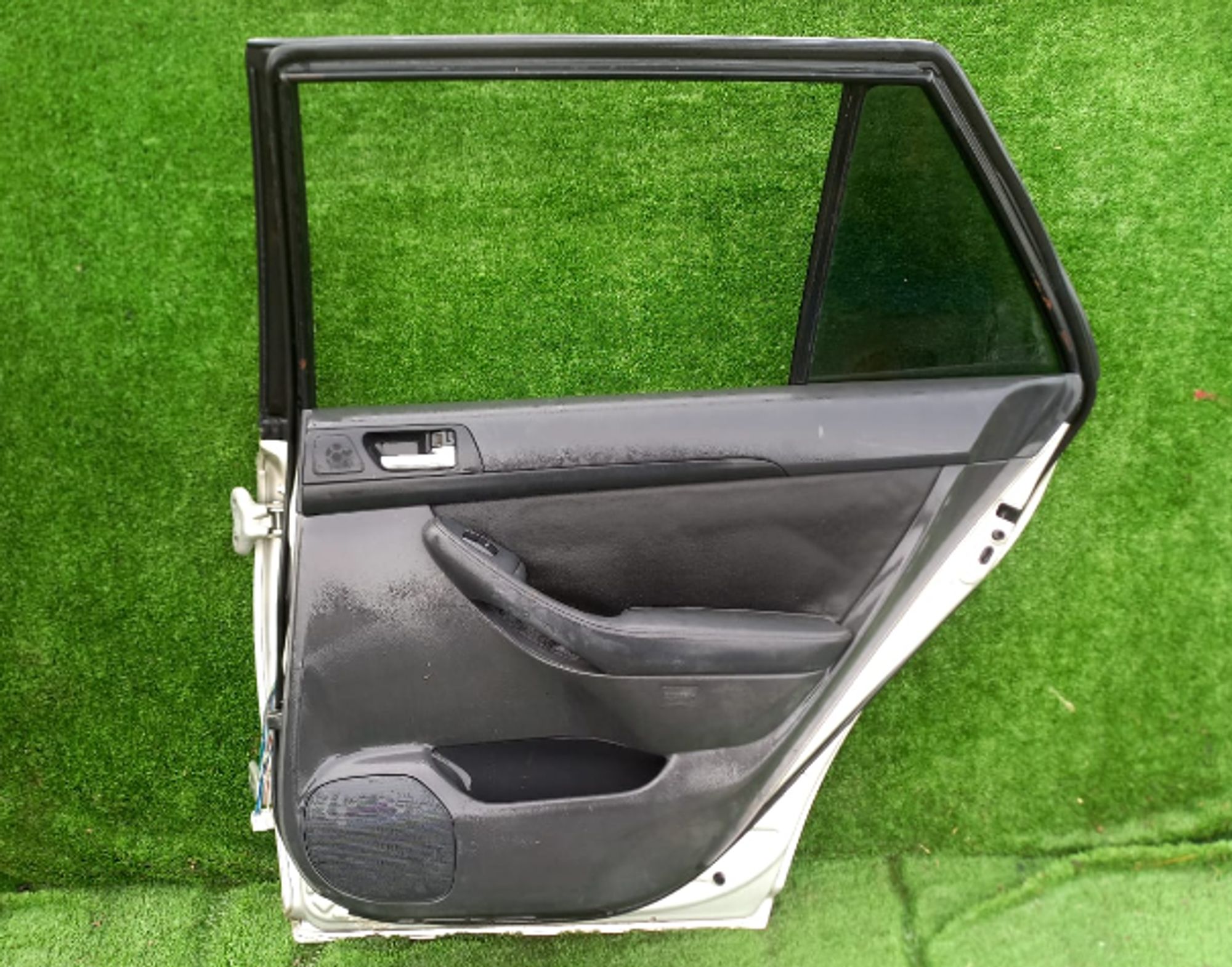 1785 дверь на TOYOTA AVENSIS WAGON AZT250, 6500 рублей, Невинномысск