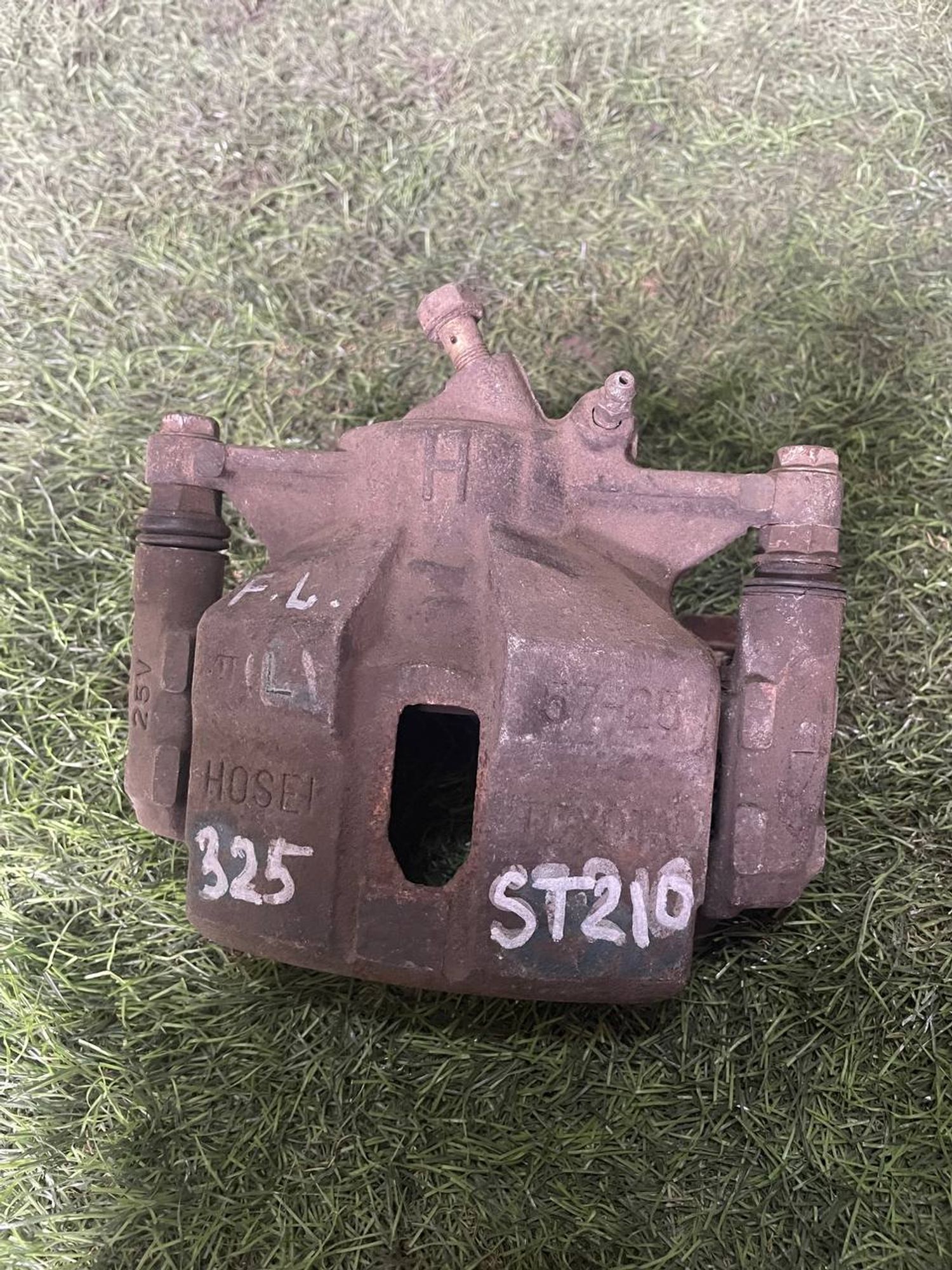 325 Суппорт тормозной передний левый TOYOTA CORONA ST210, 3000 рублей, Невинномысск