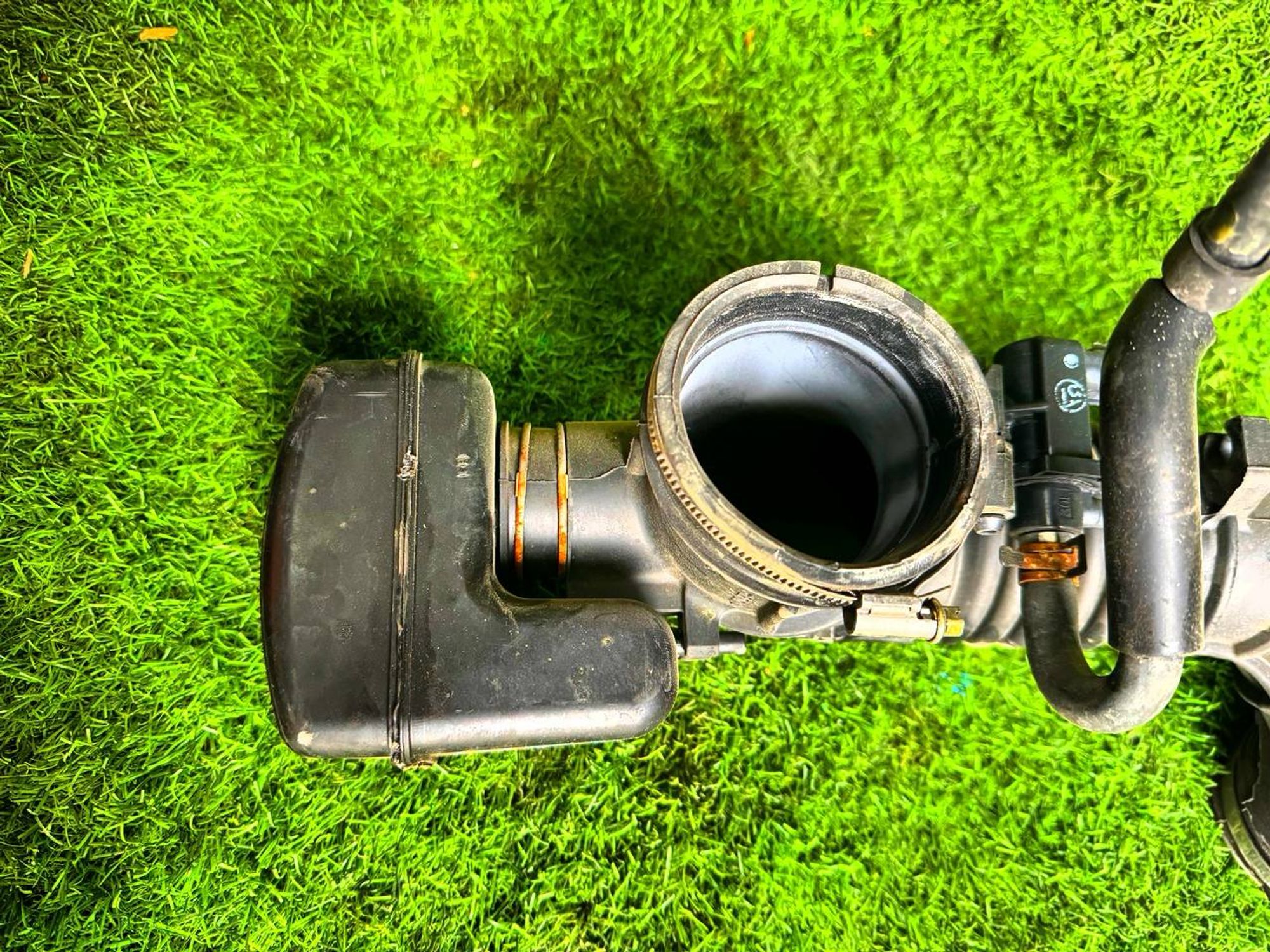 505 Патрубок воздушного фильтра 1788128240 1AZ-FSE U250, 5000 рублей, Невинномысск