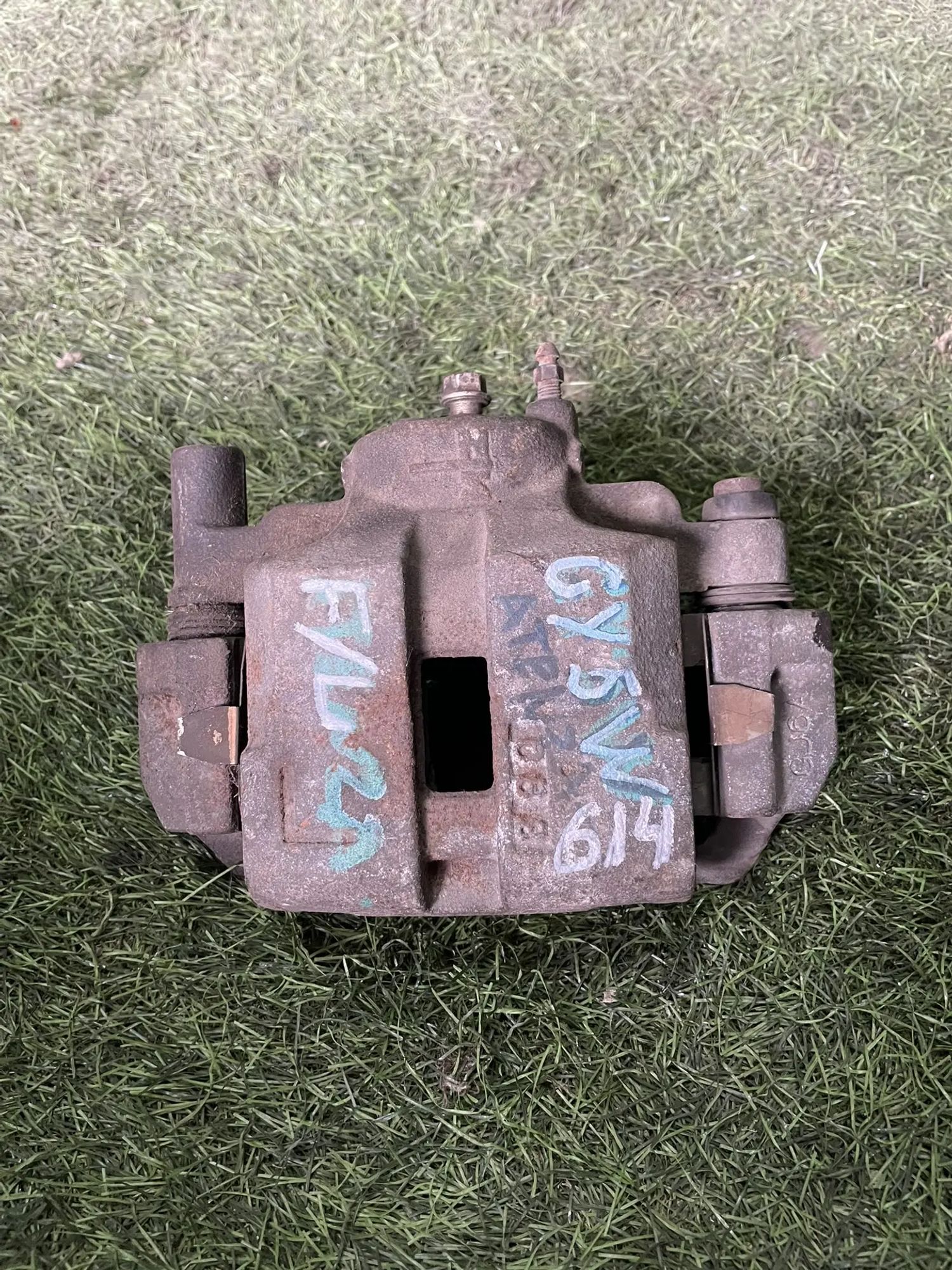 614 Суппорт тормозной передний левый MAZDA ATENZA GY5W, 3000 рублей, Невинномысск