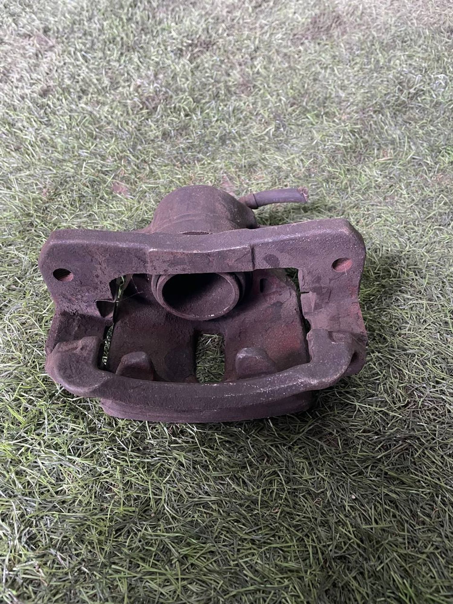 237 Суппорт тормозной передний правый TOYOTA SXV20, 3000 рублей, Невинномысск