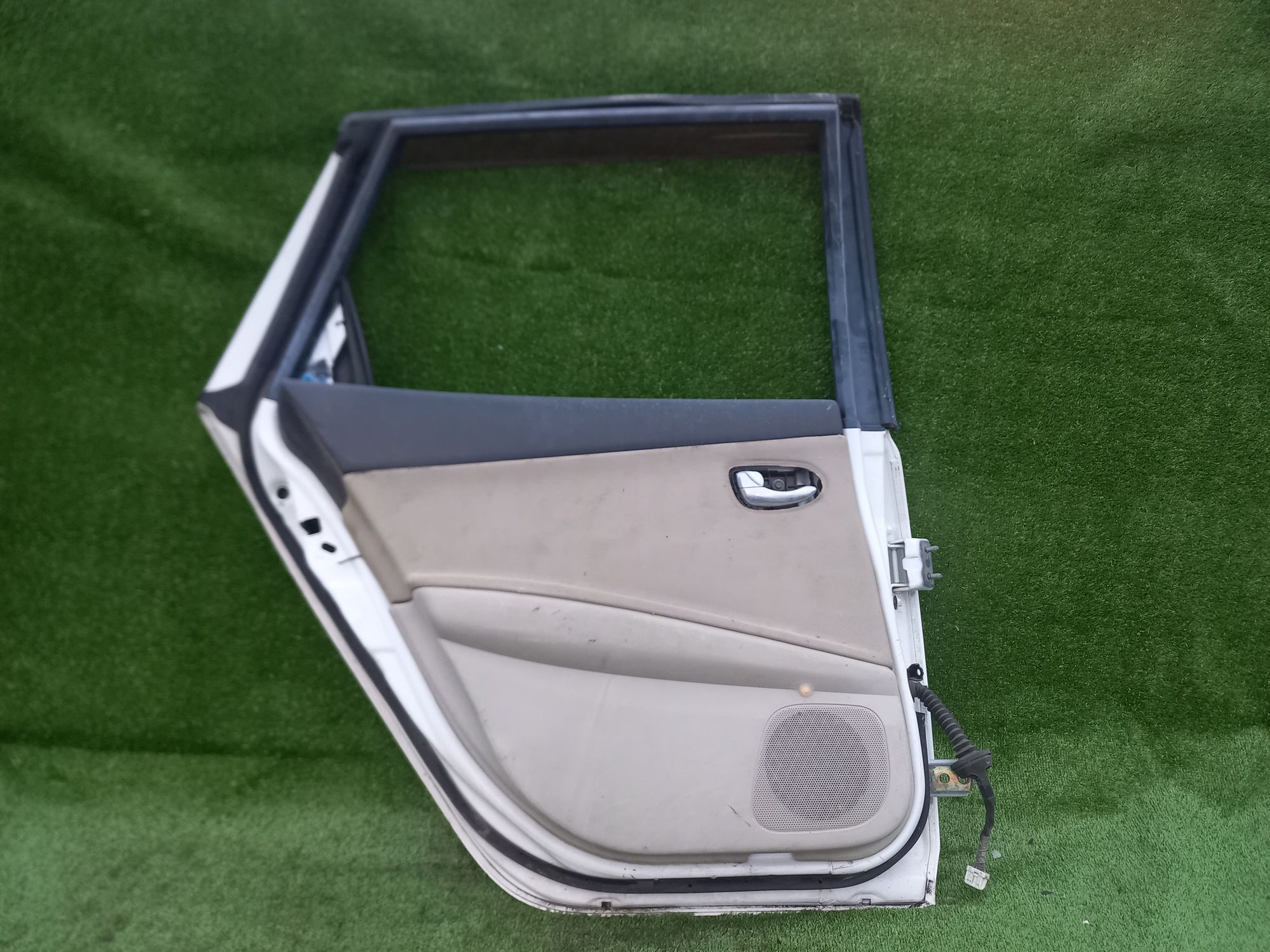 1016 дверь на NISSAN PRIMERA P12 (Wagon), 10500 рублей, Невинномысск