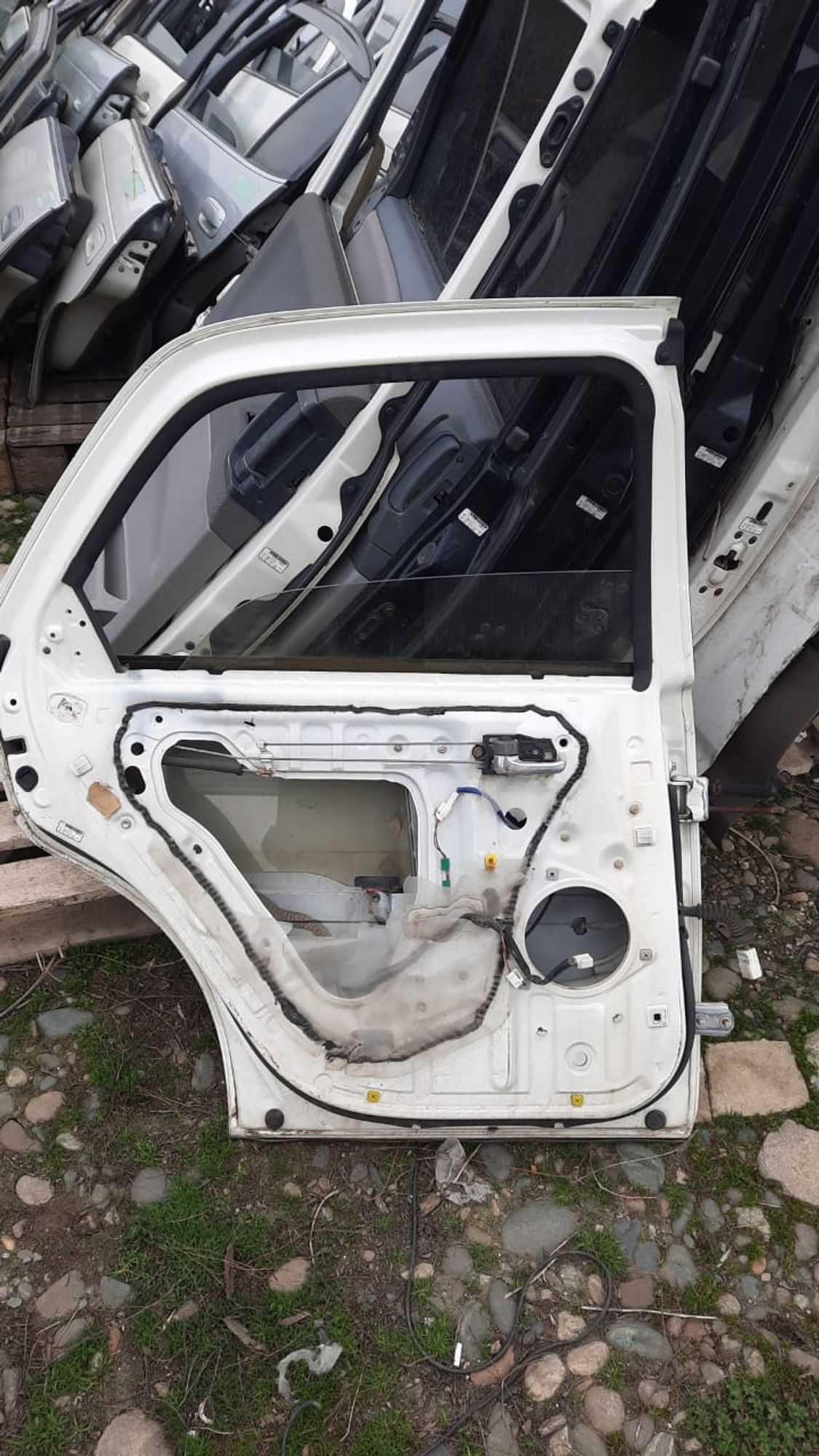 1518 дверь на TOYOTA CRESTA GX100, 5500 рублей, Невинномысск