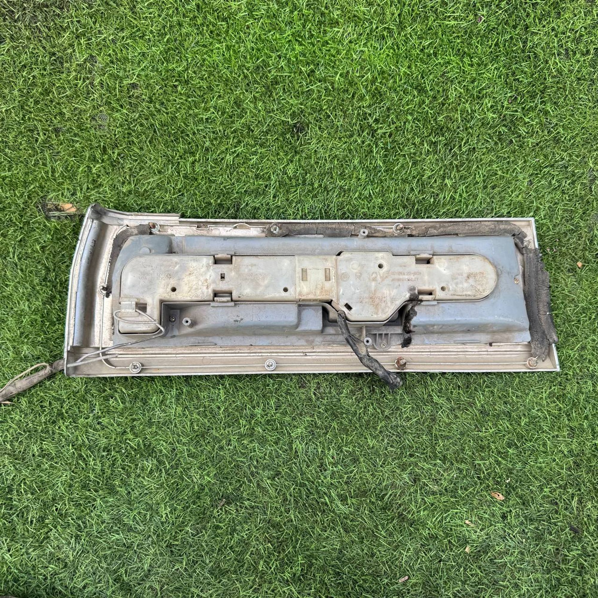 879 Фонарь задний правый TOYOTA MARK II GX61, 3500 рублей, Невинномысск