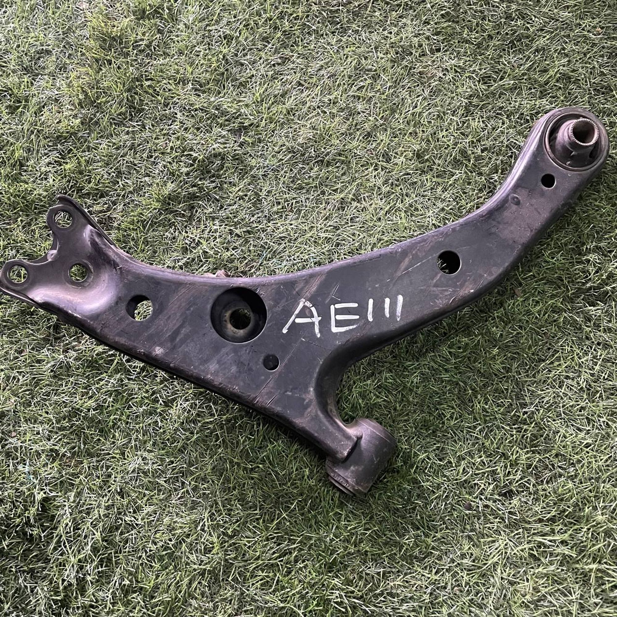 174 Рычаг передний левый нижний TOYOTA SPRINTER AE111, 3500 рублей, Невинномысск