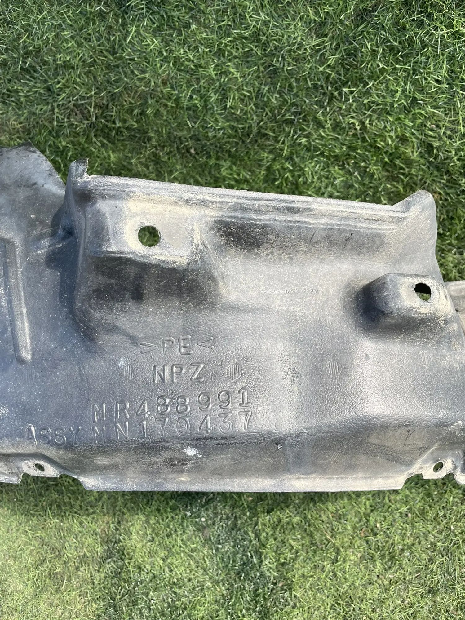 2523 Подкрылок передний левый Mitsubishi Colt Z23W 4A91, 3000 рублей, Невинномысск