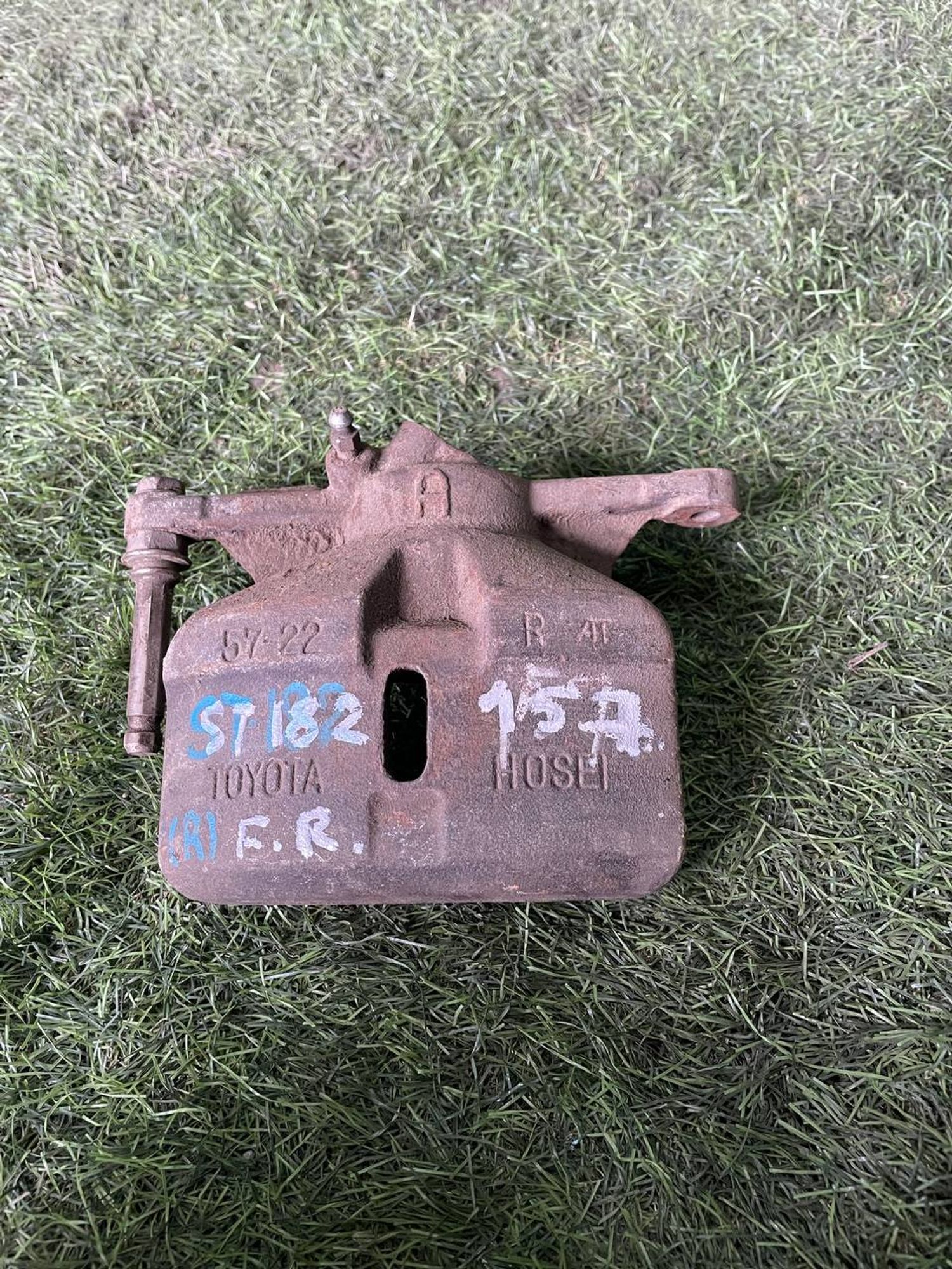 157 Суппорт тормозной передний правый TOYOTA CARINA ST182, 3000 рублей, Невинномысск