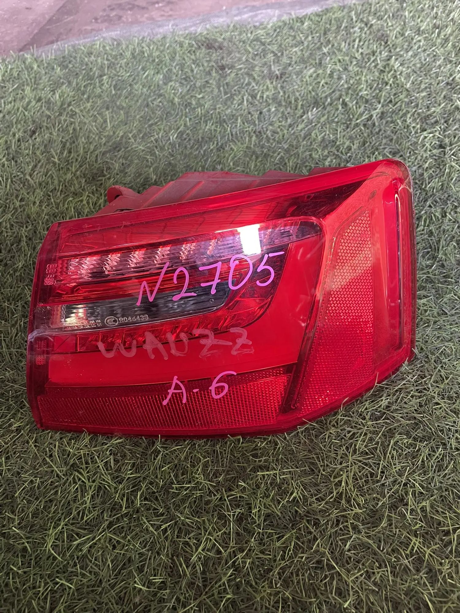 2705 Фонарь задний правый AUDI A4 8K CDH, 7000 рублей, Невинномысск