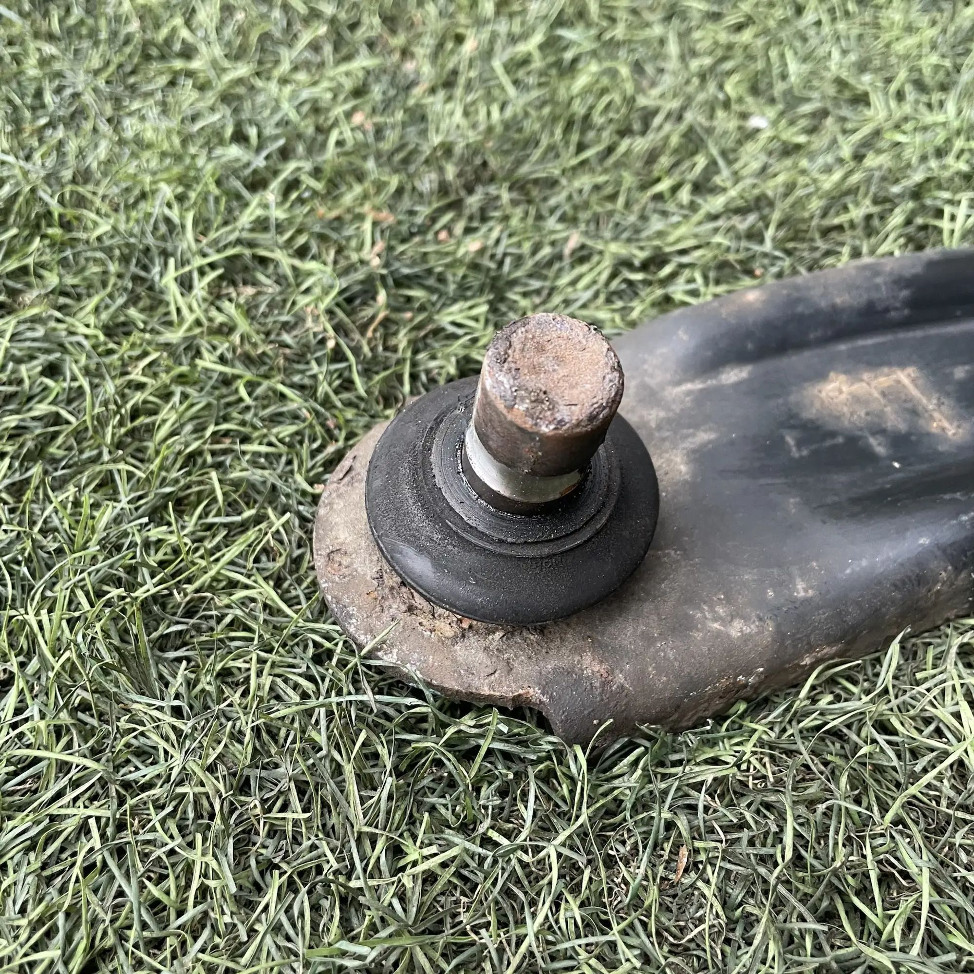 https://ycs.partsauto.market/partsauto-images/thmbs/userImages/772e461030aea93f4dbb6447c0f924d3/part/6e2c5476-cdcb-4e23-9ed3-a169a174363f_1779197282813.jpg