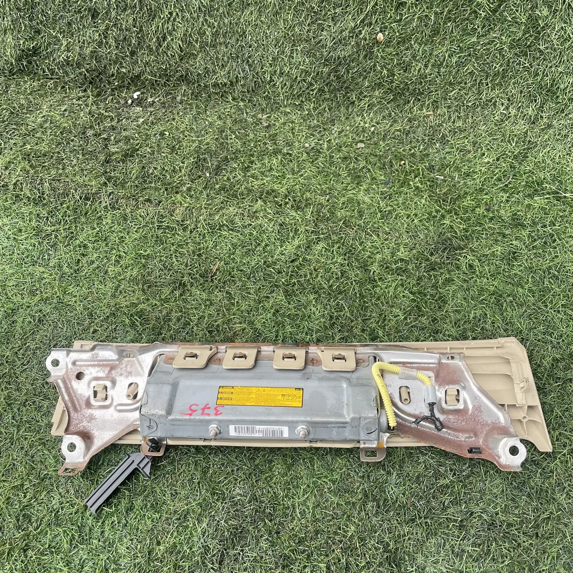 https://ycs.partsauto.market/partsauto-images/thmbs/userImages/772e461030aea93f4dbb6447c0f924d3/part/6e3ec779-359d-4871-aac2-615d618accd4_1778928676013.jpg