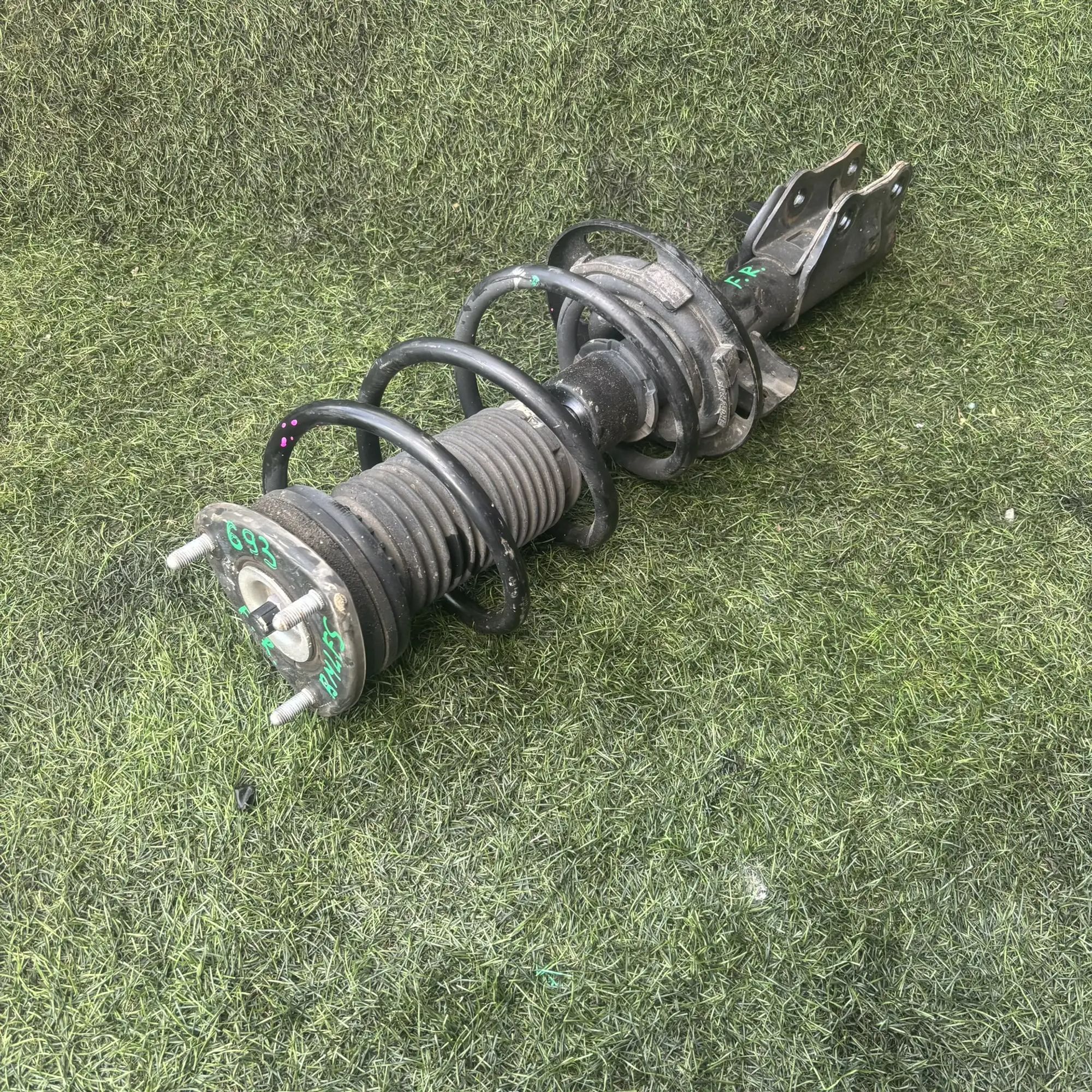 https://ycs.partsauto.market/partsauto-images/thmbs/userImages/772e461030aea93f4dbb6447c0f924d3/part/6e4e1de6-f691-449f-9e31-47aa7afbe069_1776859792317.jpg