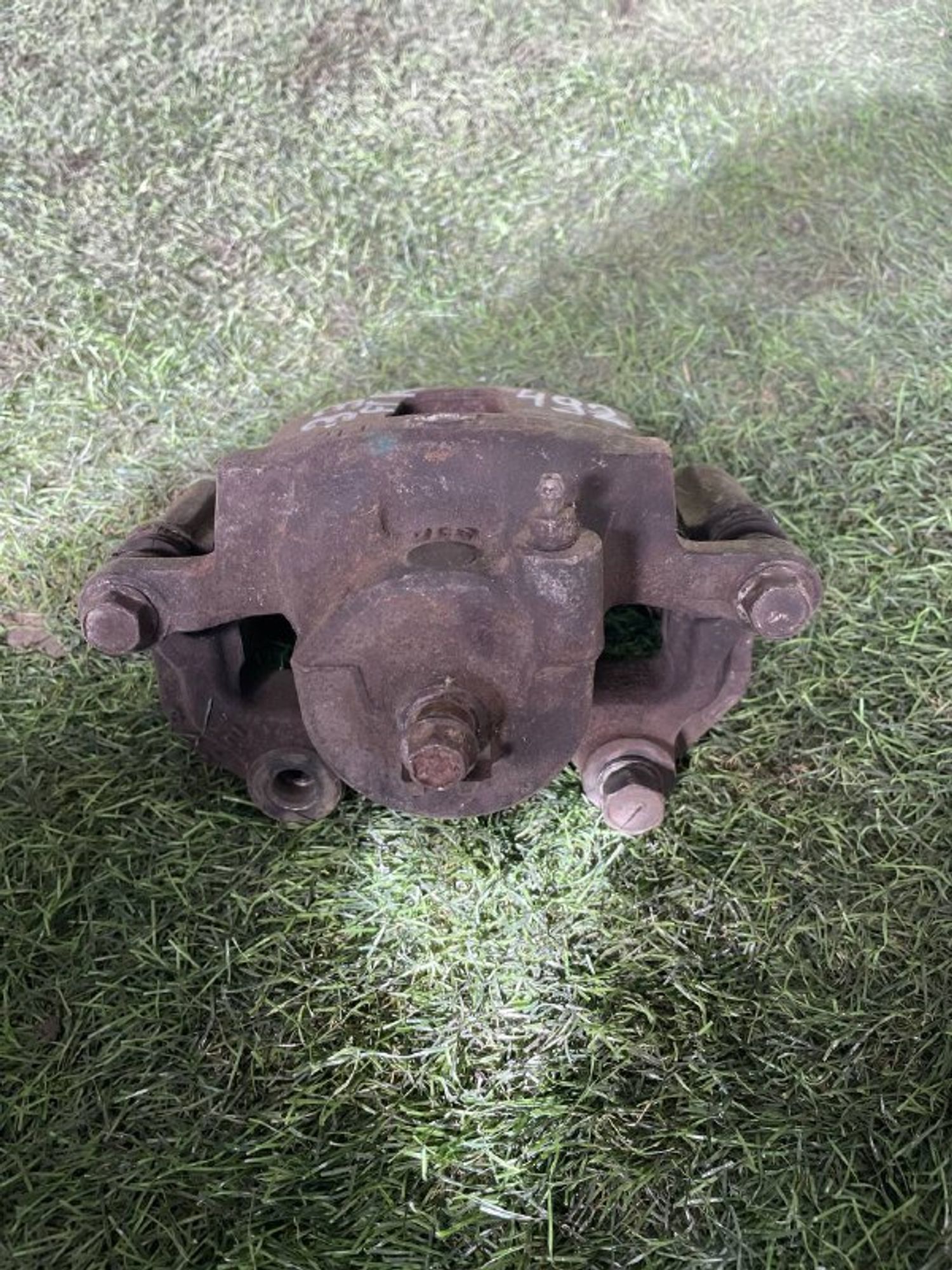 492 Суппорт тормозной передний правый NISSAN CEFIRO A33, 2000 рублей, Невинномысск