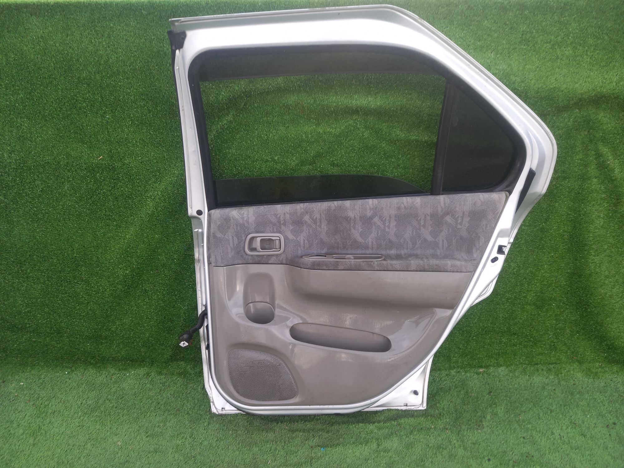 157 дверь на NISSAN RNESSA N30, 8500 рублей, Невинномысск