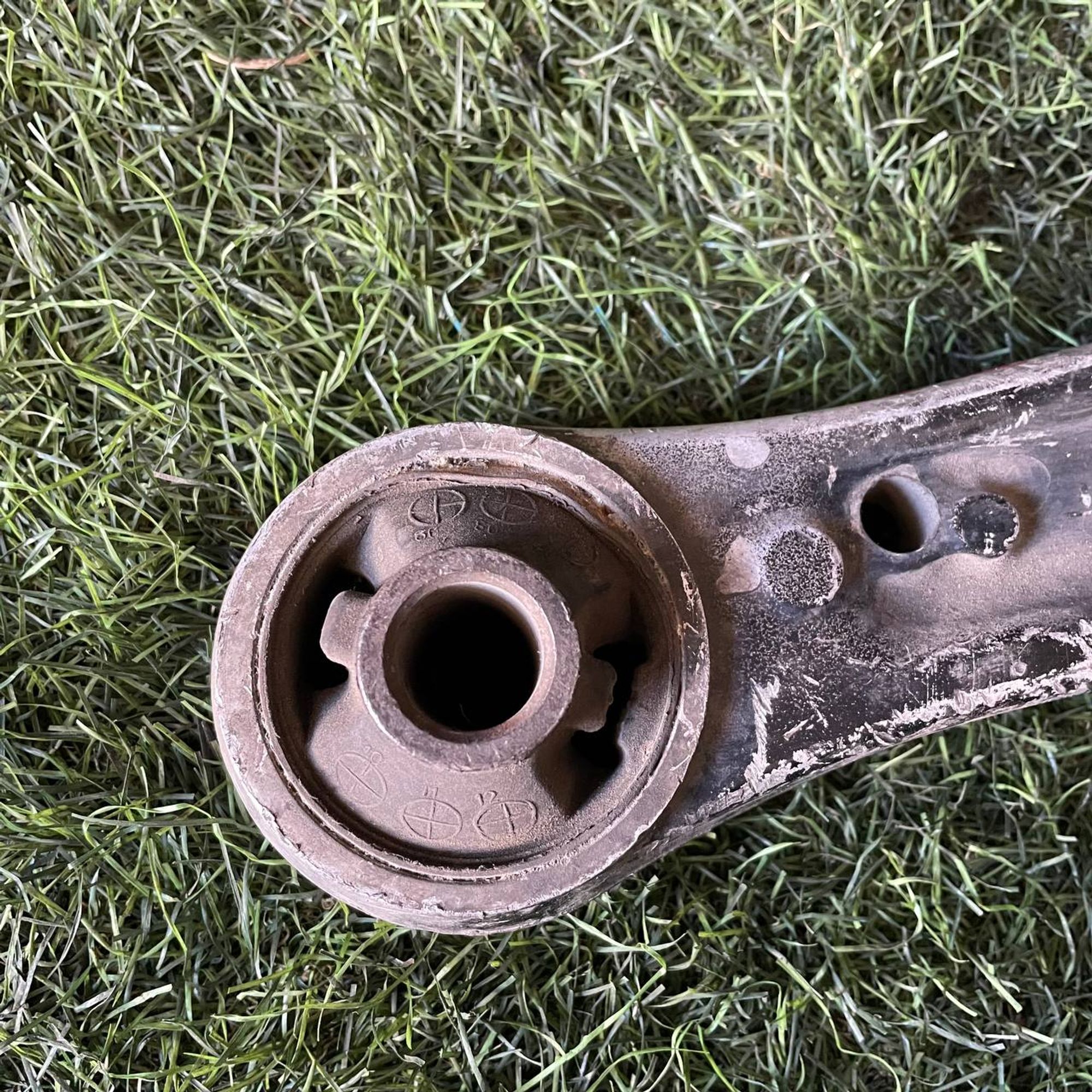 381 Рычаг передний правый нижний SUBARU LEGACY BP5, 4500 рублей, Невинномысск