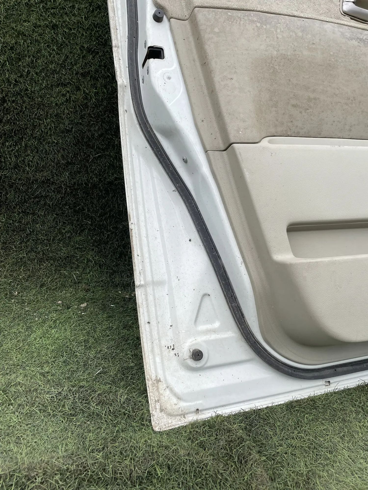 4298 Дверь передняя левая NISSAN ELGRAND E51 2003, 15500 рублей, Невинномысск
