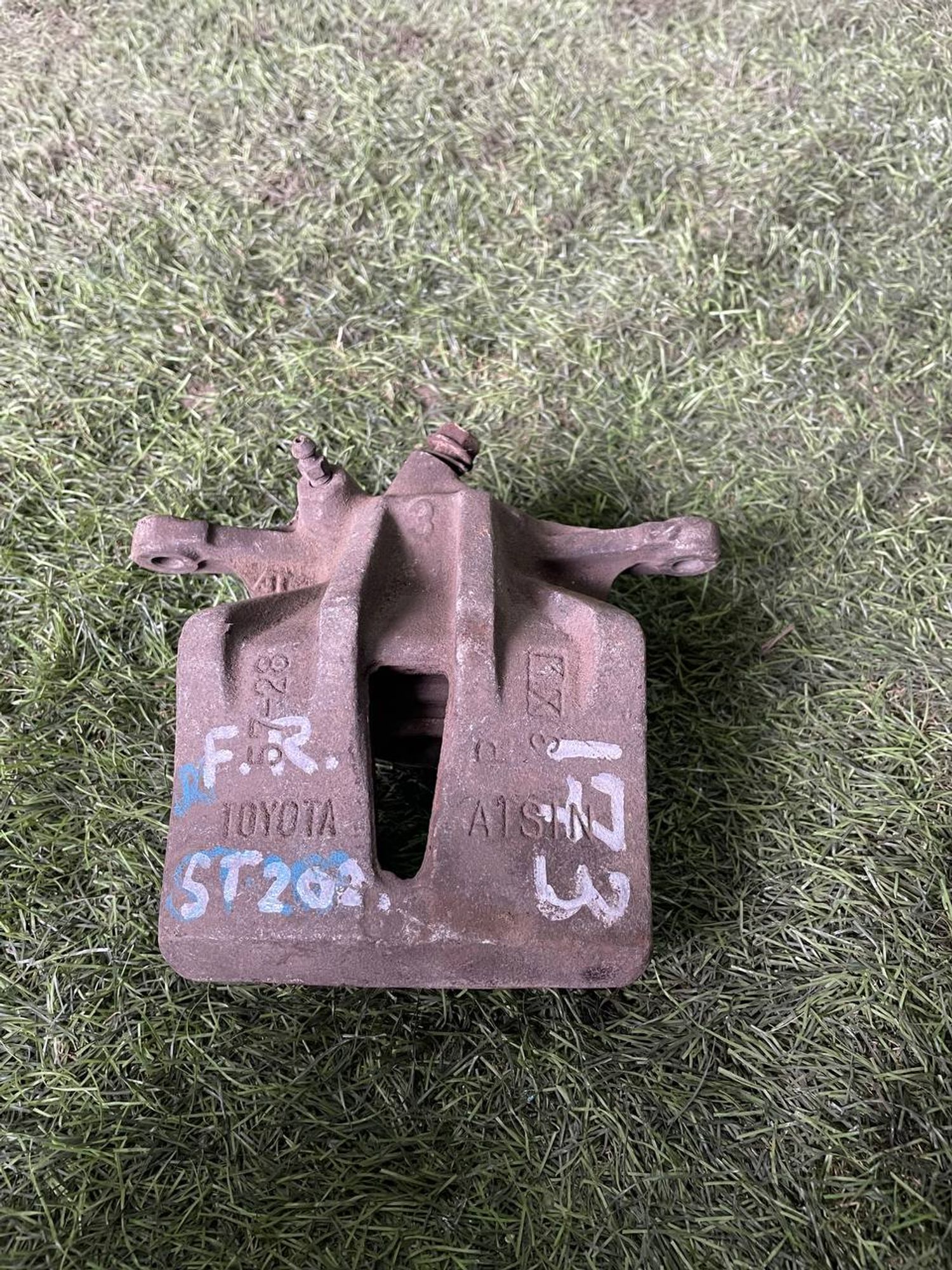 173 Суппорт тормозной передний правый TOYOTA CELICA ST202, 3000 рублей, Невинномысск