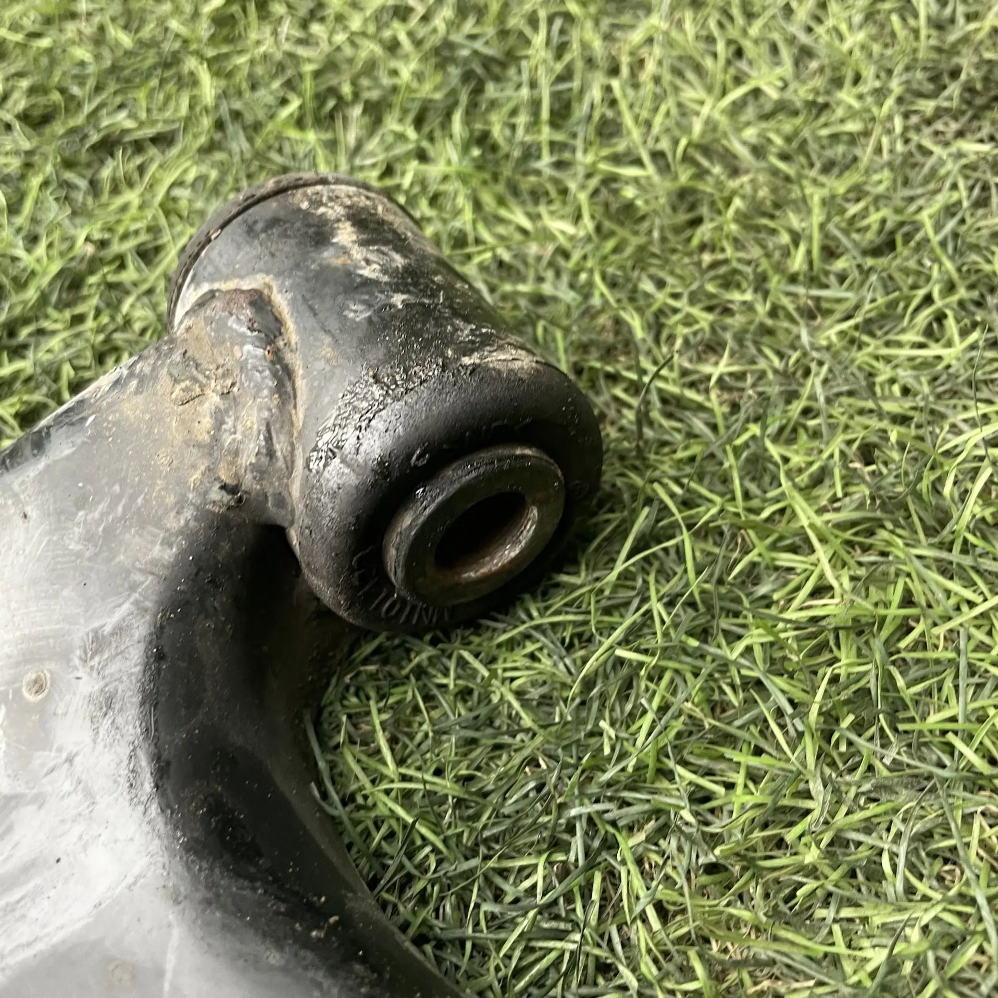 https://ycs.partsauto.market/partsauto-images/thmbs/userImages/772e461030aea93f4dbb6447c0f924d3/part/6f8ed987-c72d-40d4-9d3a-c38a51fcf238_1779197072458.jpg