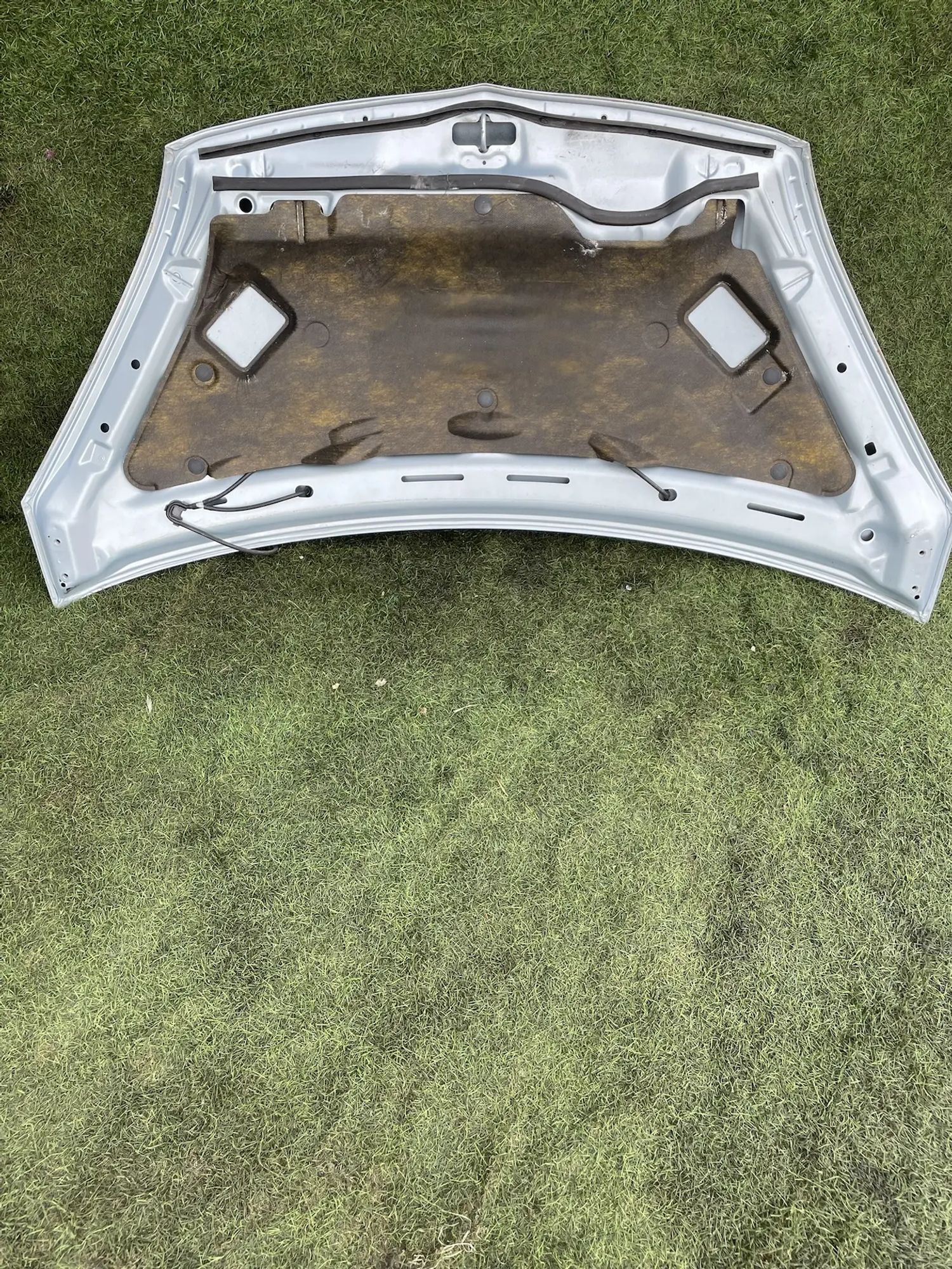 https://ycs.partsauto.market/partsauto-images/thmbs/userImages/772e461030aea93f4dbb6447c0f924d3/part/6fb403e6-53a5-48a6-9f56-32c69410b502_1778507973204.jpg
